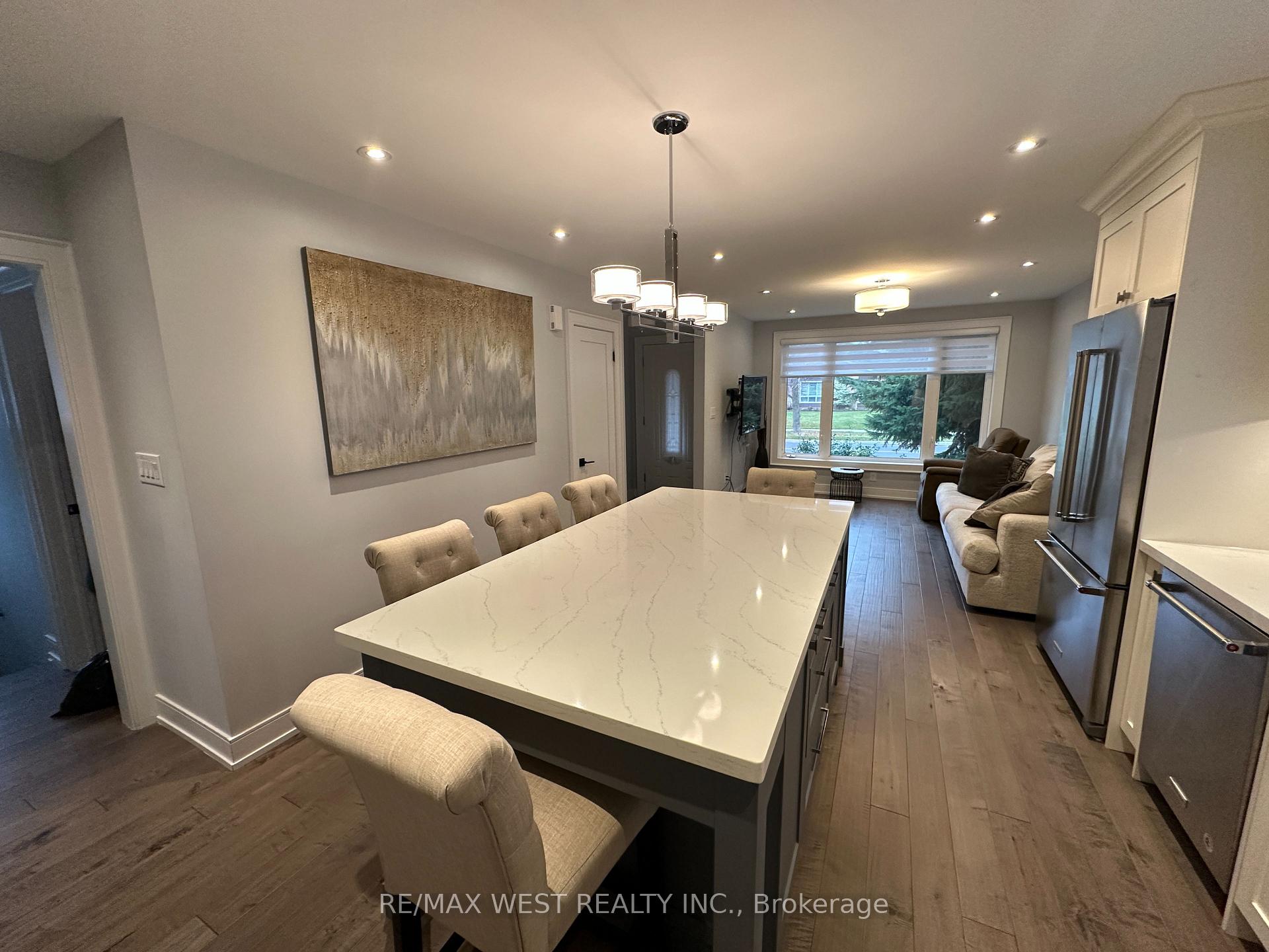 Photo 14 of Unit Main, 56 Seaton Drive, Aurora, Aurora Highlands — HOMEH