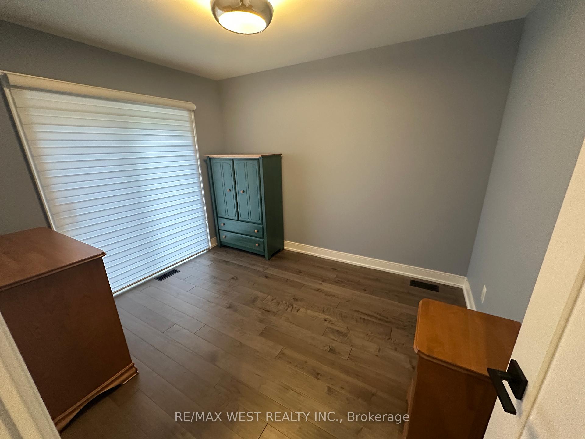 Photo 26 of Unit Main, 56 Seaton Drive, Aurora, Aurora Highlands — HOMEH