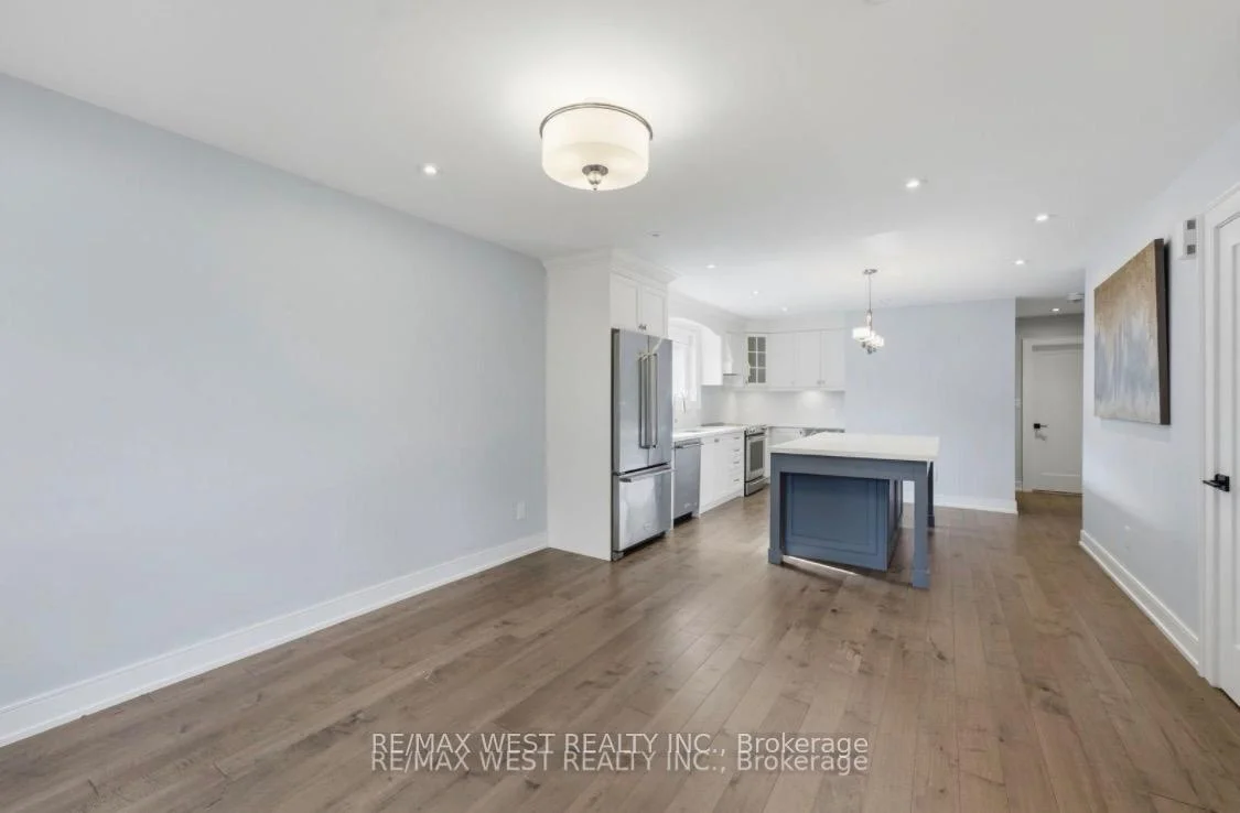 Photo 9 of Unit Main, 56 Seaton Drive, Aurora, Aurora Highlands — HOMEH