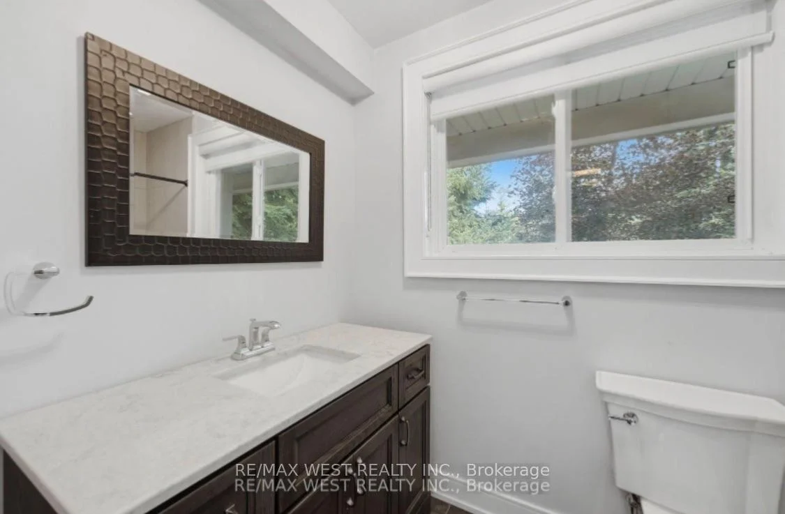 Photo 25 of Unit Main, 56 Seaton Drive, Aurora, Aurora Highlands — HOMEH