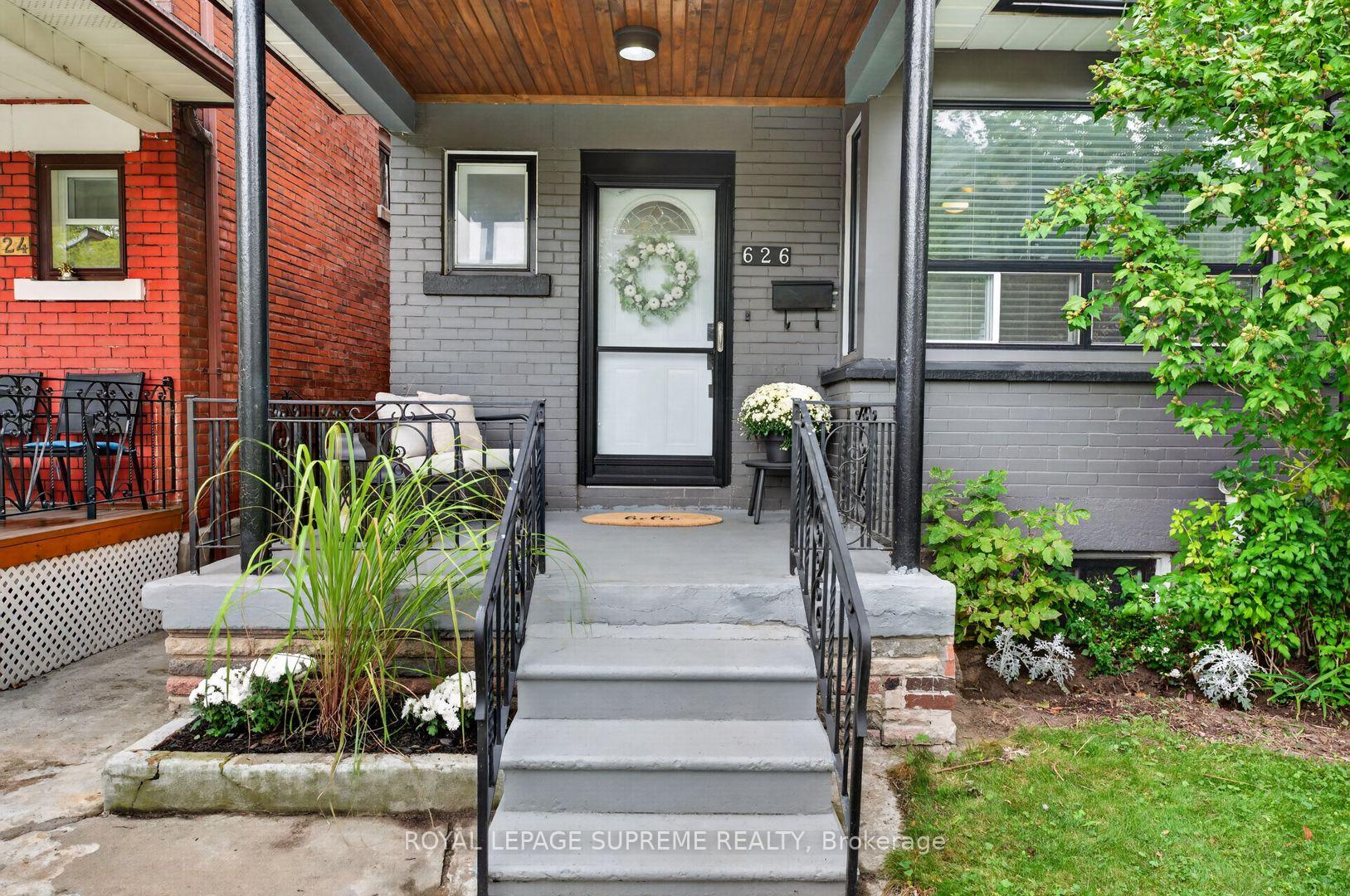 Photo 2 of 626 Manning Avenue, Toronto, Palmerston-Little Italy — HOMEH