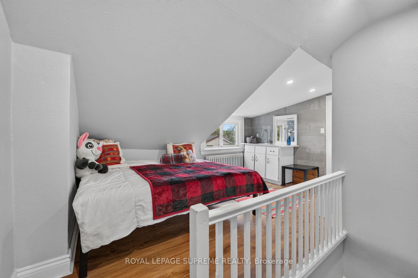 Photo 22 of 626 Manning Avenue, Toronto, Palmerston-Little Italy — HOMEH