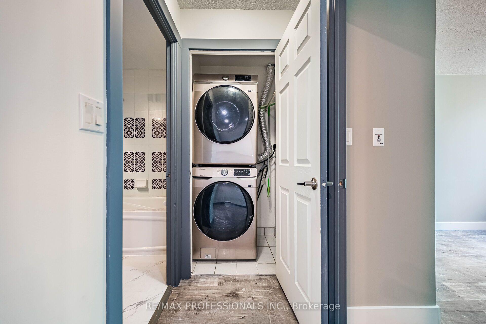 Photo 10 of Unit 101, 7 Michael Power Place, Etobicoke, Islington-City Centre West — HOMEH