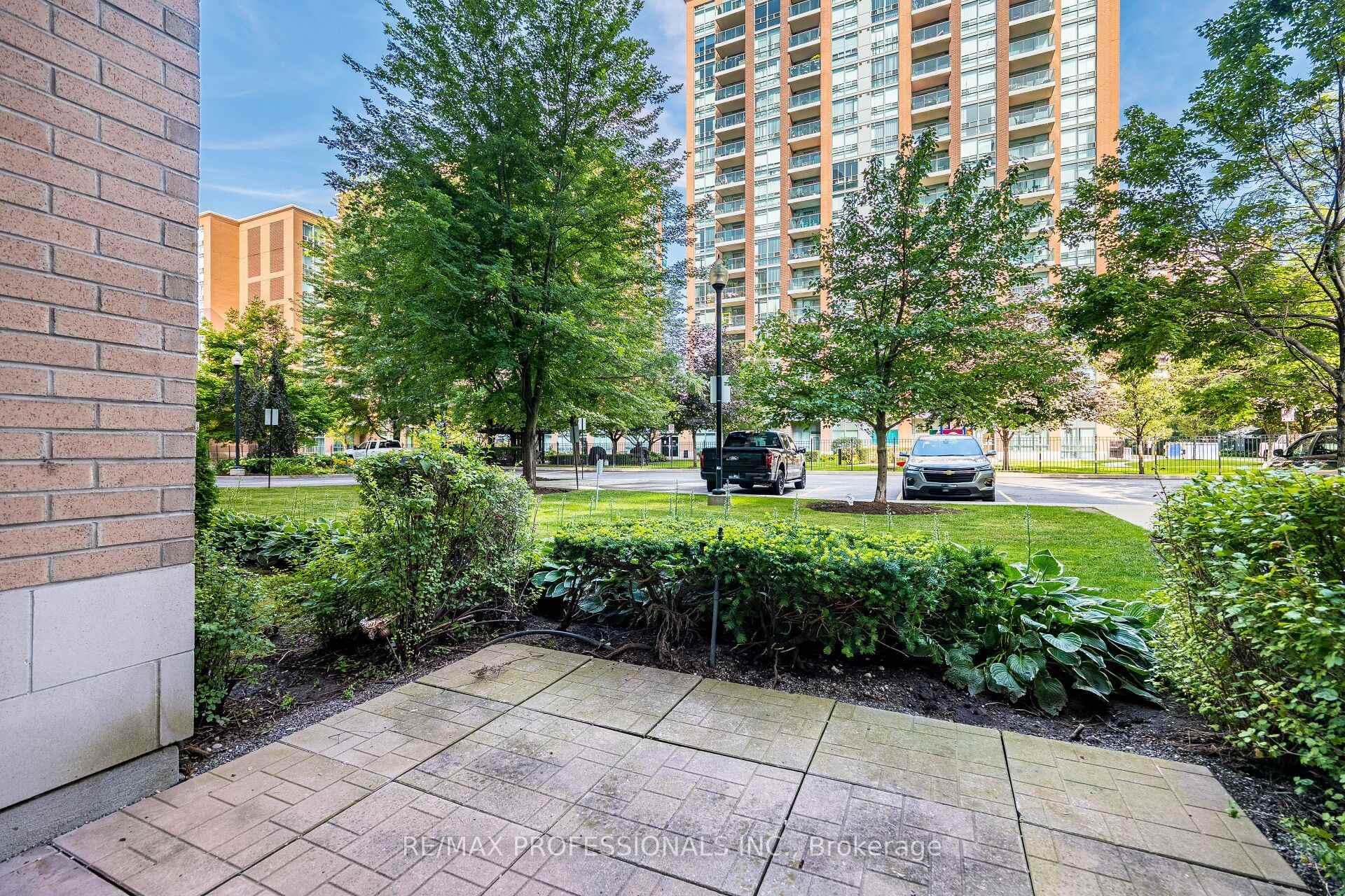 Photo 11 of Unit 101, 7 Michael Power Place, Etobicoke, Islington-City Centre West — HOMEH
