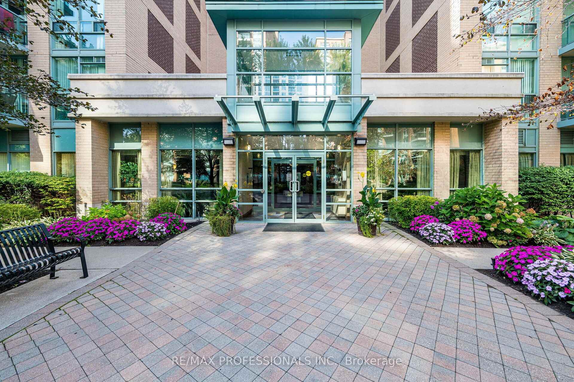 Photo 18 of Unit 101, 7 Michael Power Place, Etobicoke, Islington-City Centre West — HOMEH