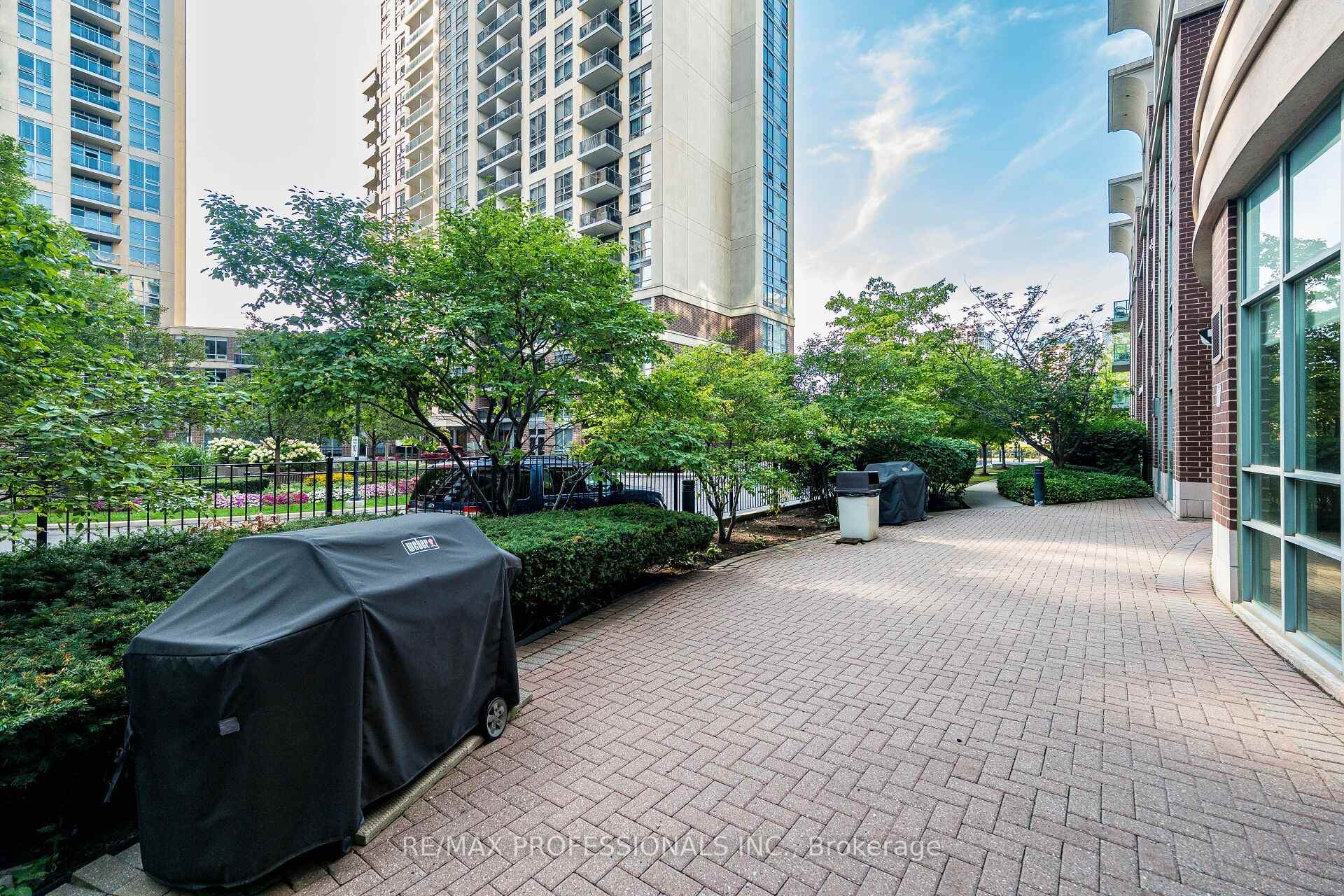 Photo 21 of Unit 101, 7 Michael Power Place, Etobicoke, Islington-City Centre West — HOMEH