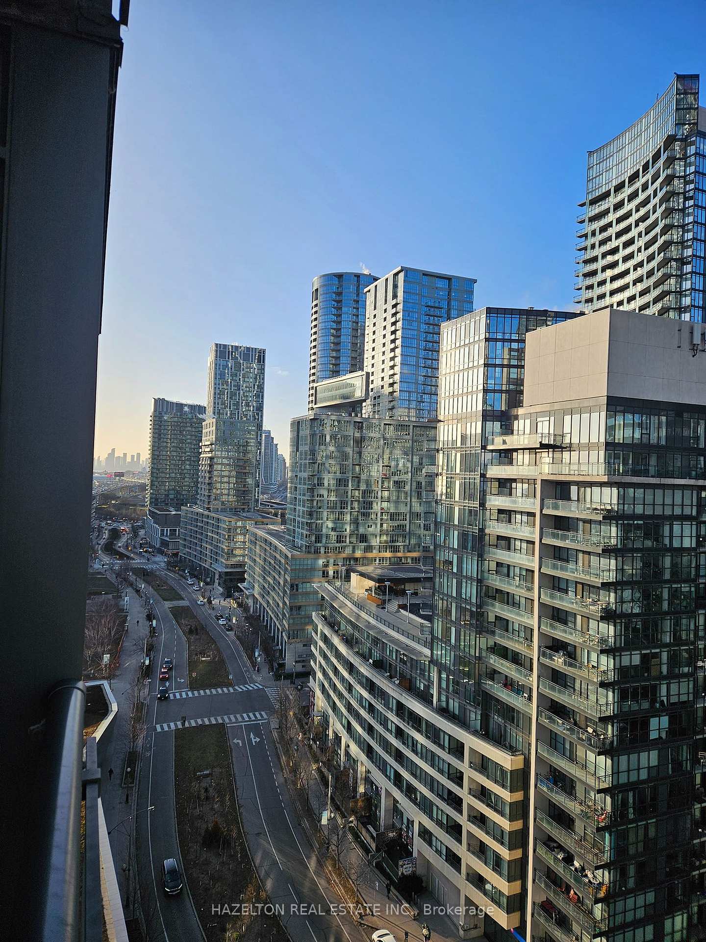 Photo 9 of Unit 2203, 15 Fort York Boulevard, Toronto, Waterfront Communities — HOMEH