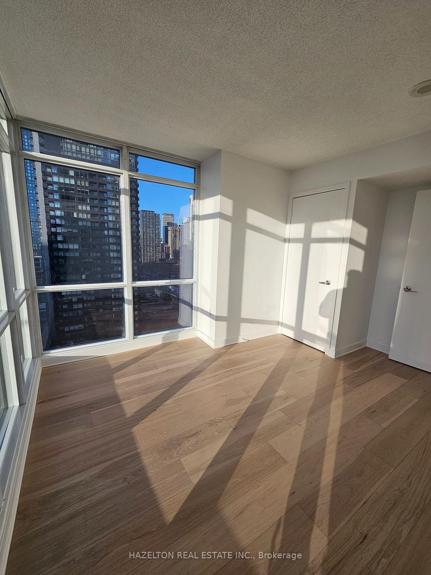 Photo 13 of Unit 2203, 15 Fort York Boulevard, Toronto, Waterfront Communities — HOMEH