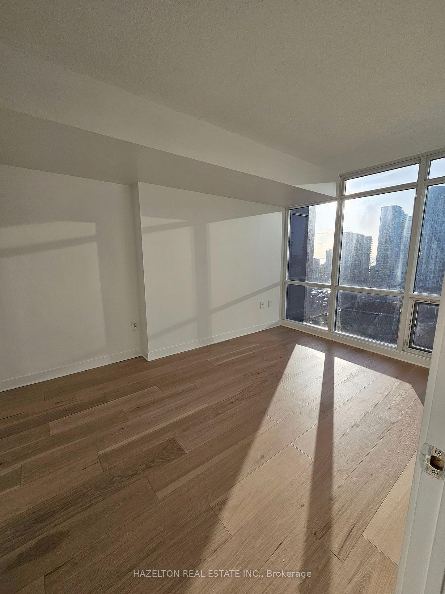 Photo 14 of Unit 2203, 15 Fort York Boulevard, Toronto, Waterfront Communities — HOMEH