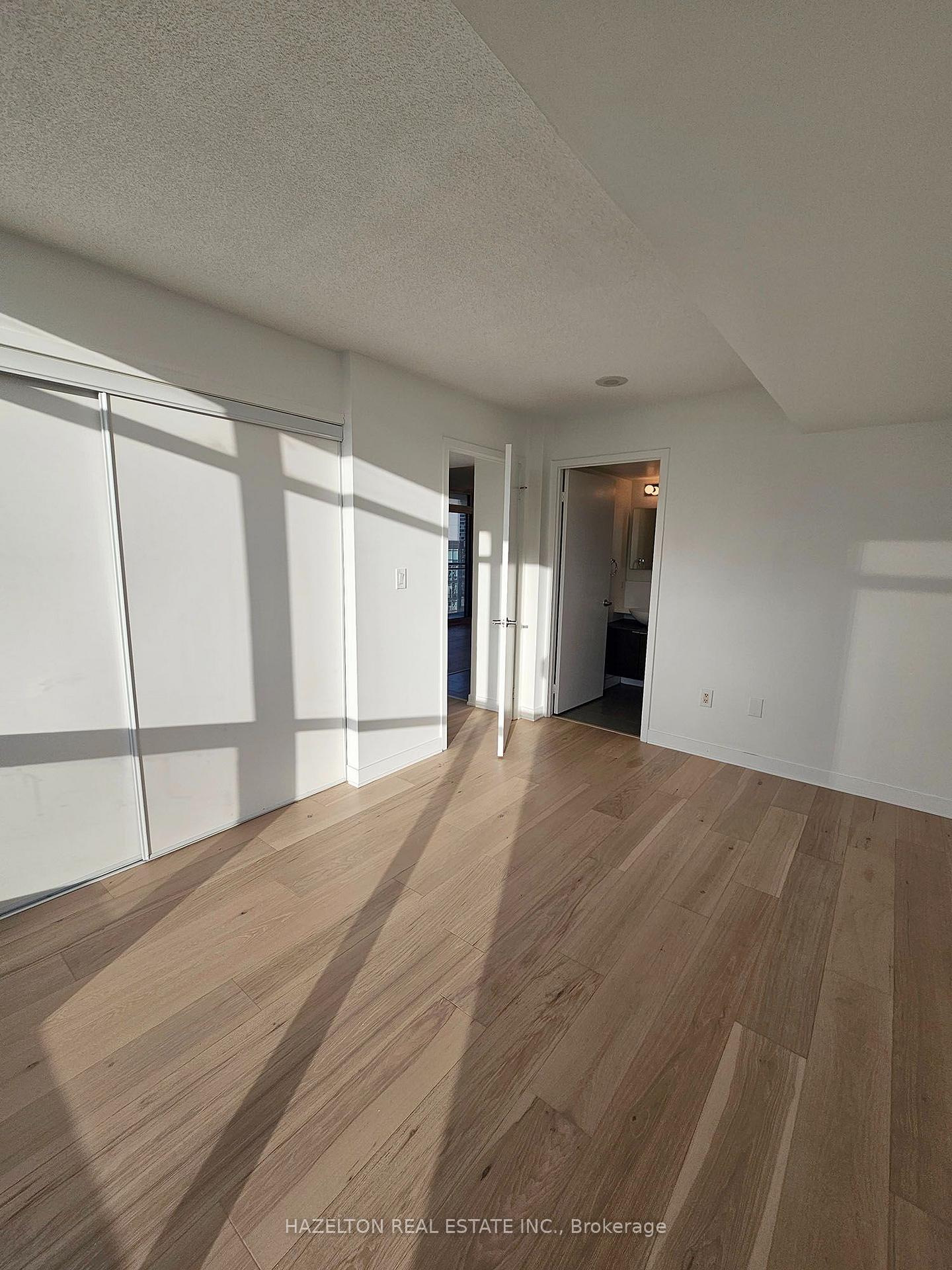 Photo 15 of Unit 2203, 15 Fort York Boulevard, Toronto, Waterfront Communities — HOMEH
