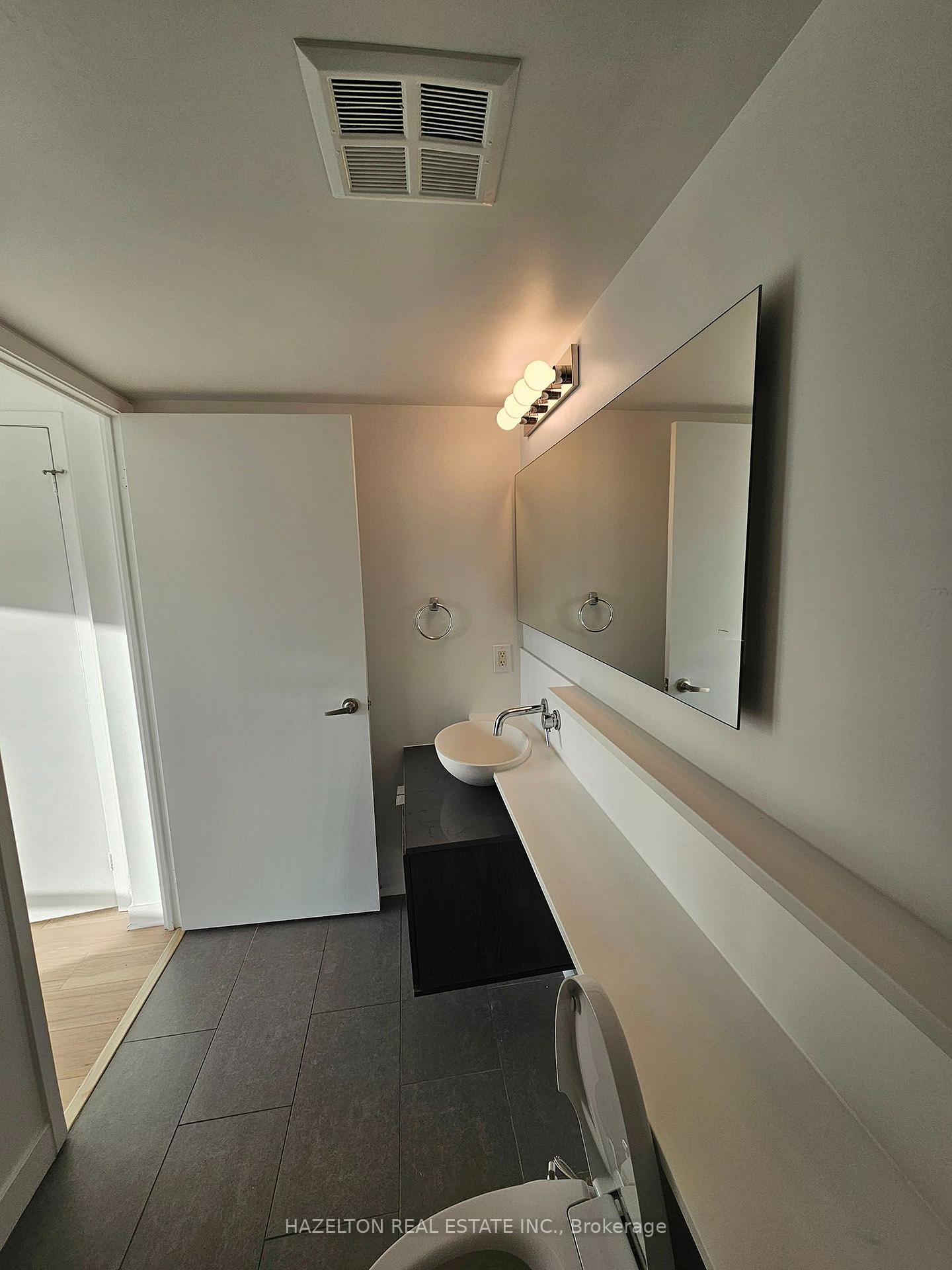 Photo 18 of Unit 2203, 15 Fort York Boulevard, Toronto, Waterfront Communities — HOMEH