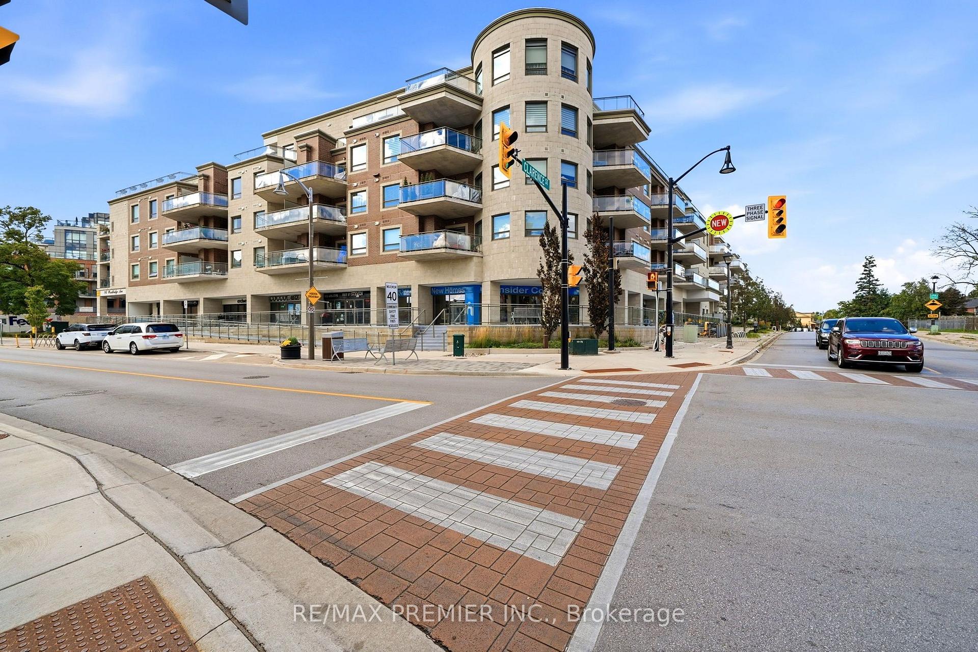Photo of Unit 303, 86 Woodbridge Avenue