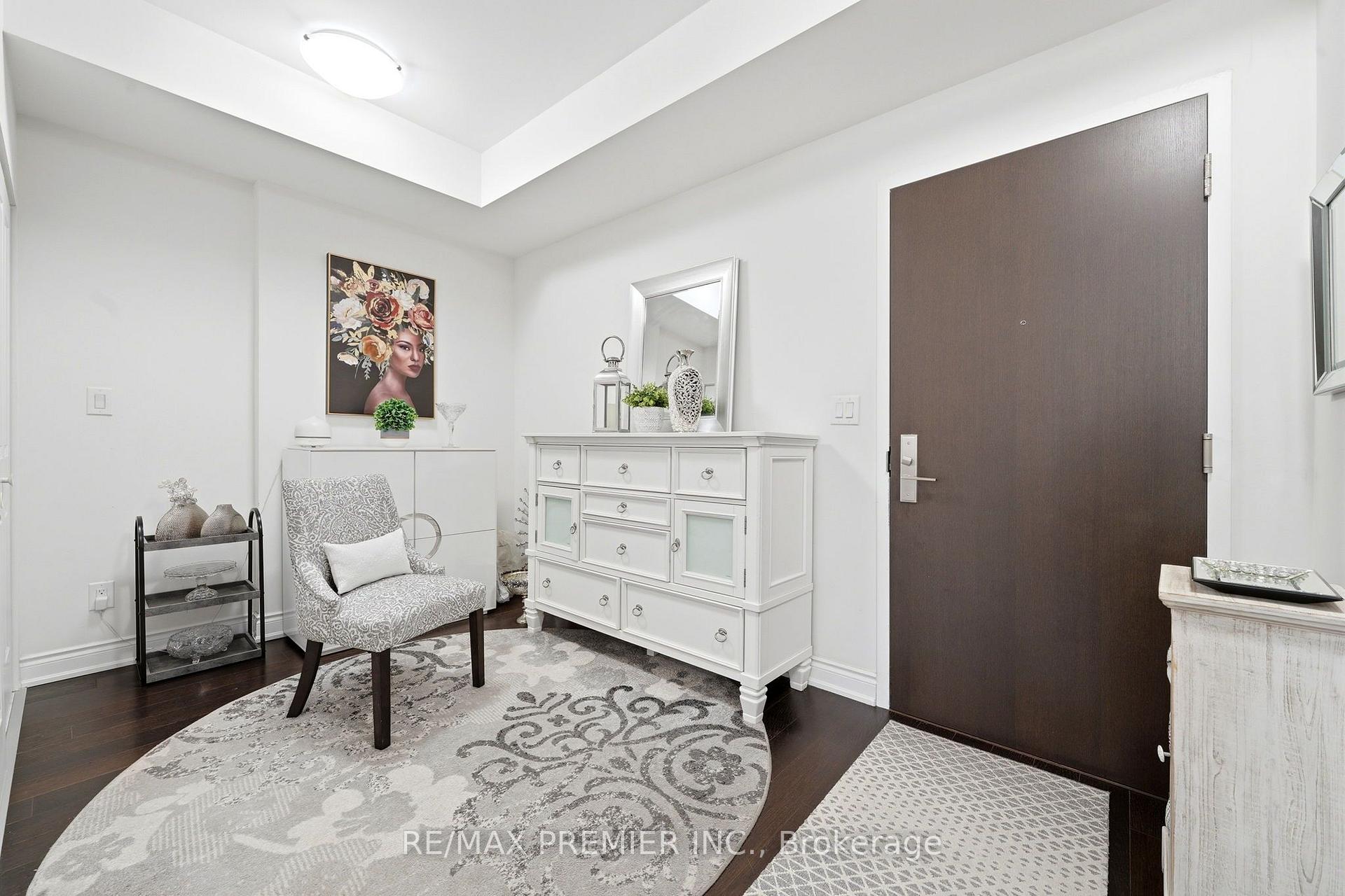 Photo 8 of Unit 303, 86 Woodbridge Avenue, Vaughan, West Woodbridge — HOMEH