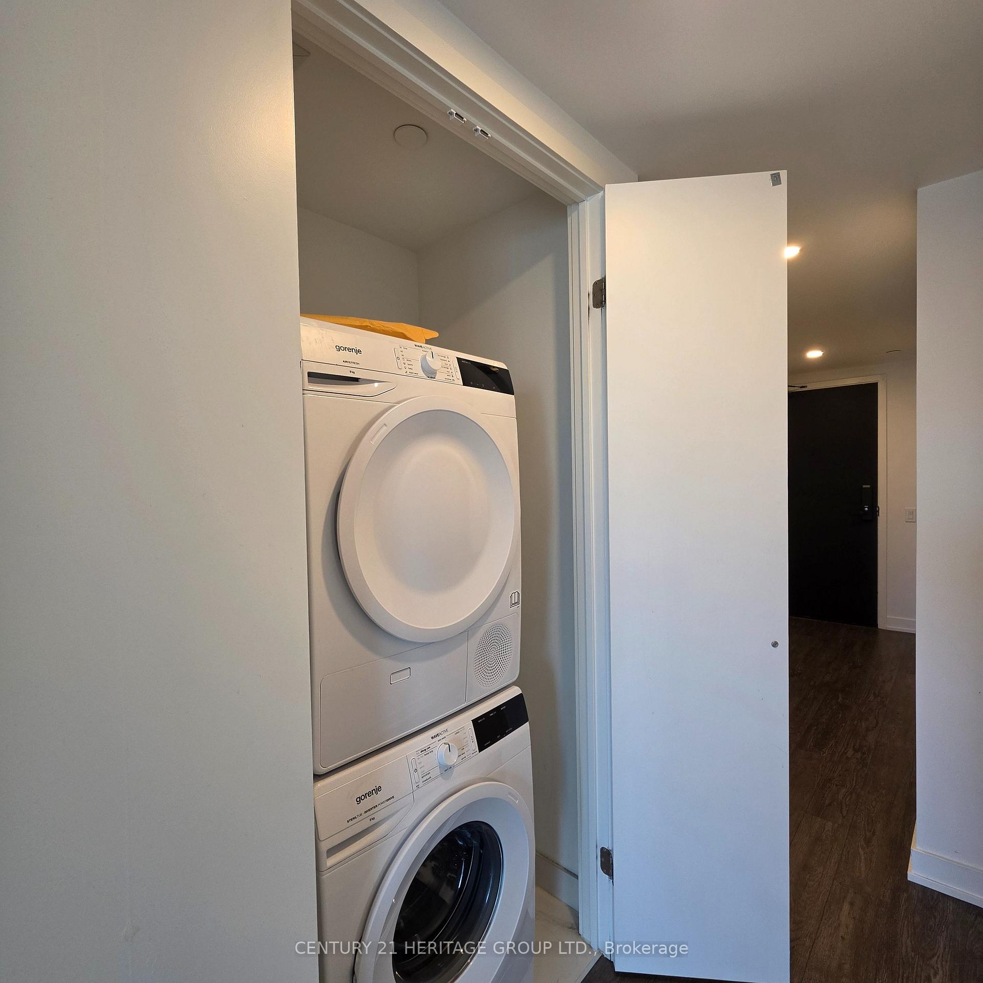 Photo 17 of Unit 3801, 88 Queen Street, Toronto, Church-Yonge Corridor — HOMEH