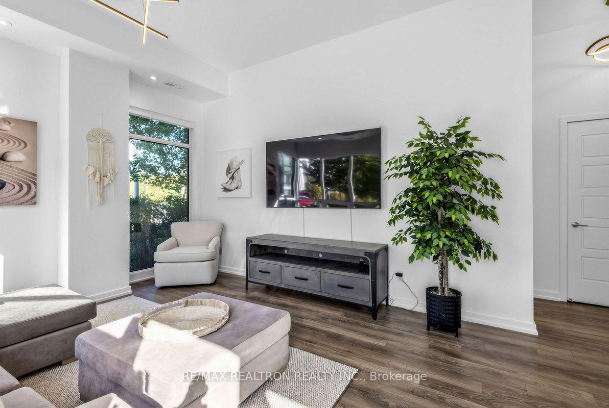 Photo 11 of Unit 11, 233 Broward Way, Innisfil, Rural Innisfil — HOMEH