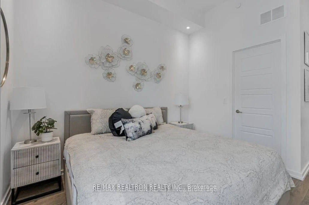 Photo 37 of Unit 11, 233 Broward Way, Innisfil, Rural Innisfil — HOMEH