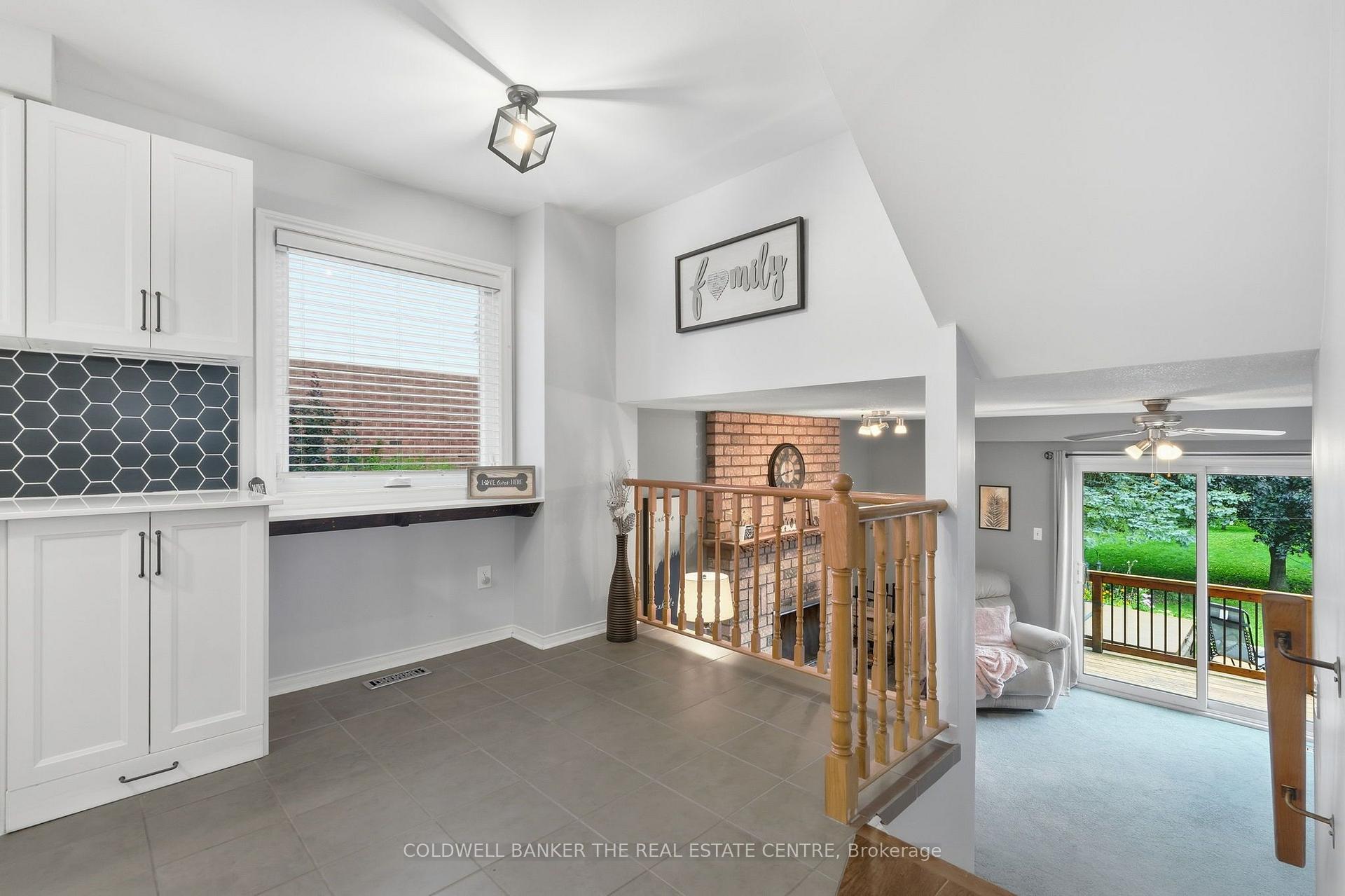 Photo 24 of 31 Karsh Crescent, Hamilton, Waterdown — HOMEH
