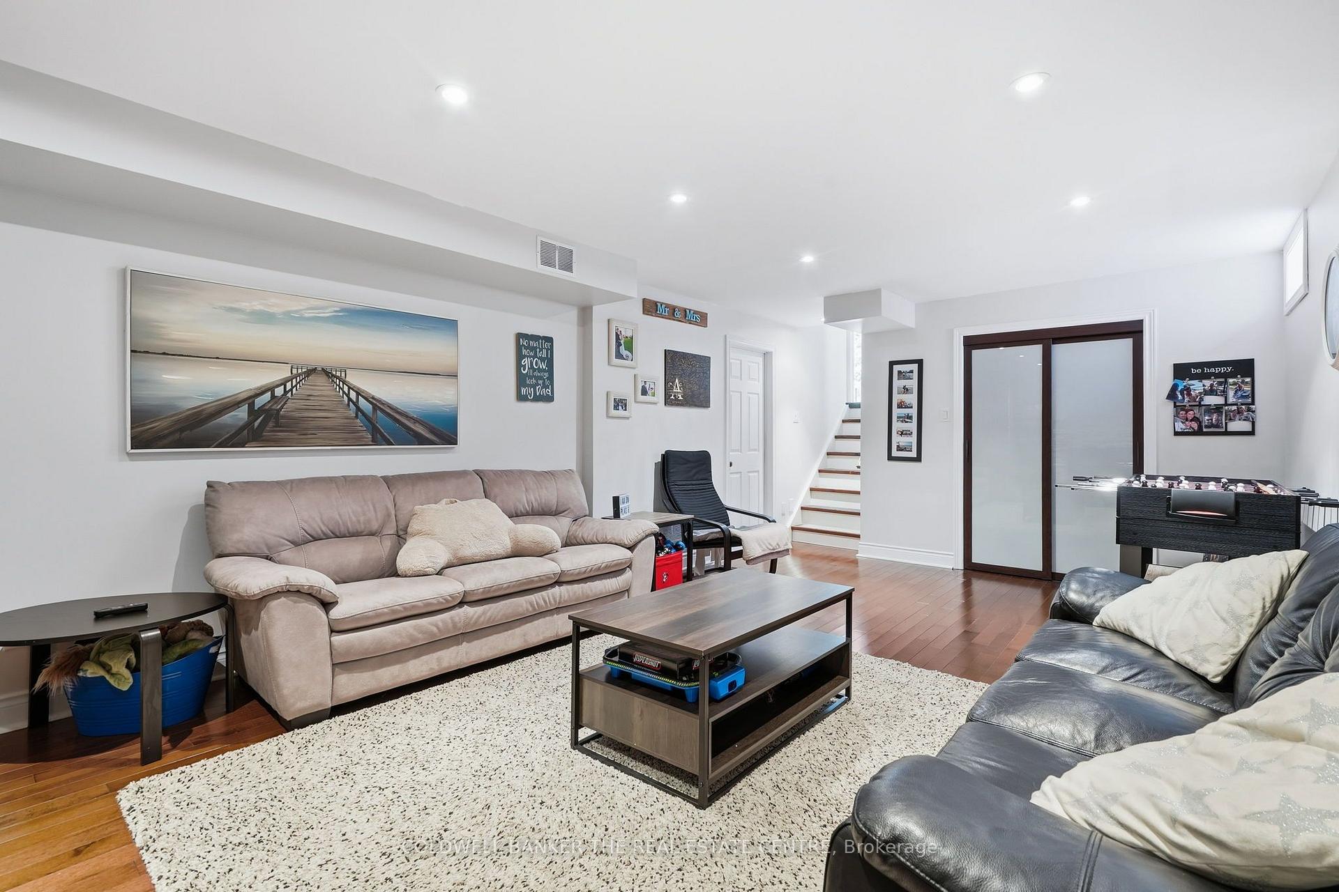 Photo 38 of 31 Karsh Crescent, Hamilton, Waterdown — HOMEH