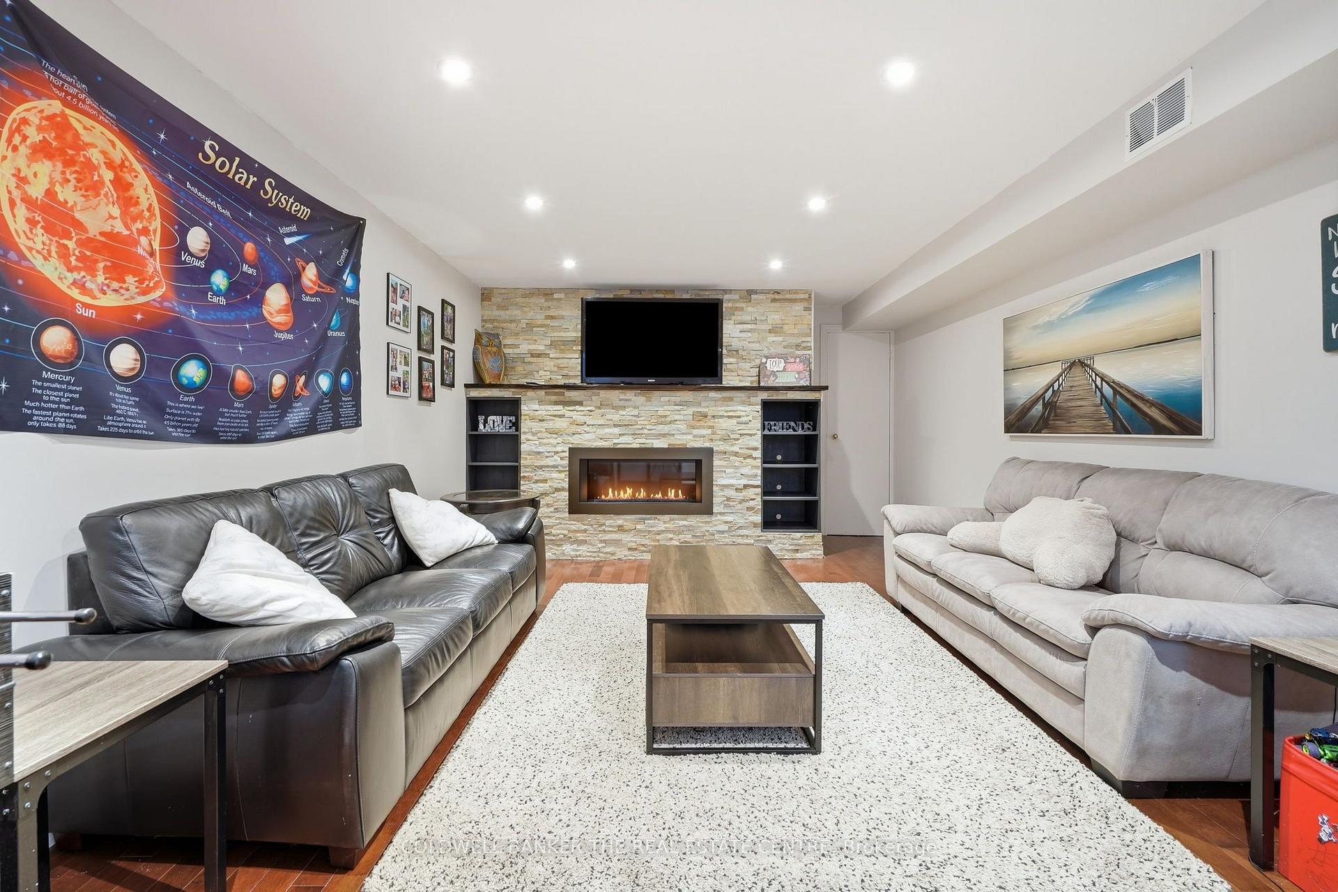 Photo 39 of 31 Karsh Crescent, Hamilton, Waterdown — HOMEH