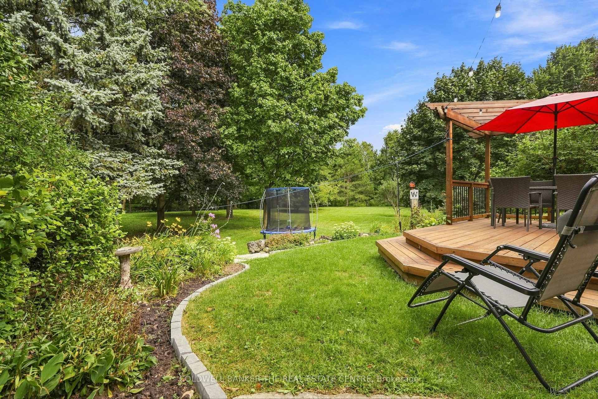 Photo 45 of 31 Karsh Crescent, Hamilton, Waterdown — HOMEH