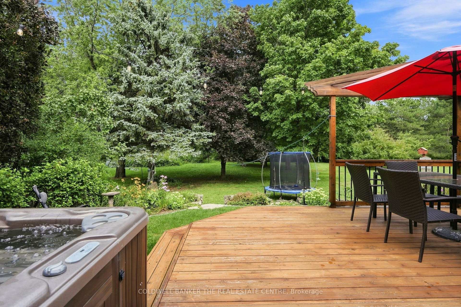 Photo 46 of 31 Karsh Crescent, Hamilton, Waterdown — HOMEH
