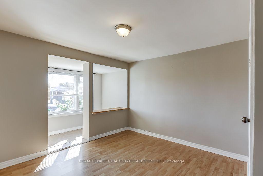Photo 26 of Unit Main, 1695 Coram Crescent, Mississauga, Dixie — HOMEH