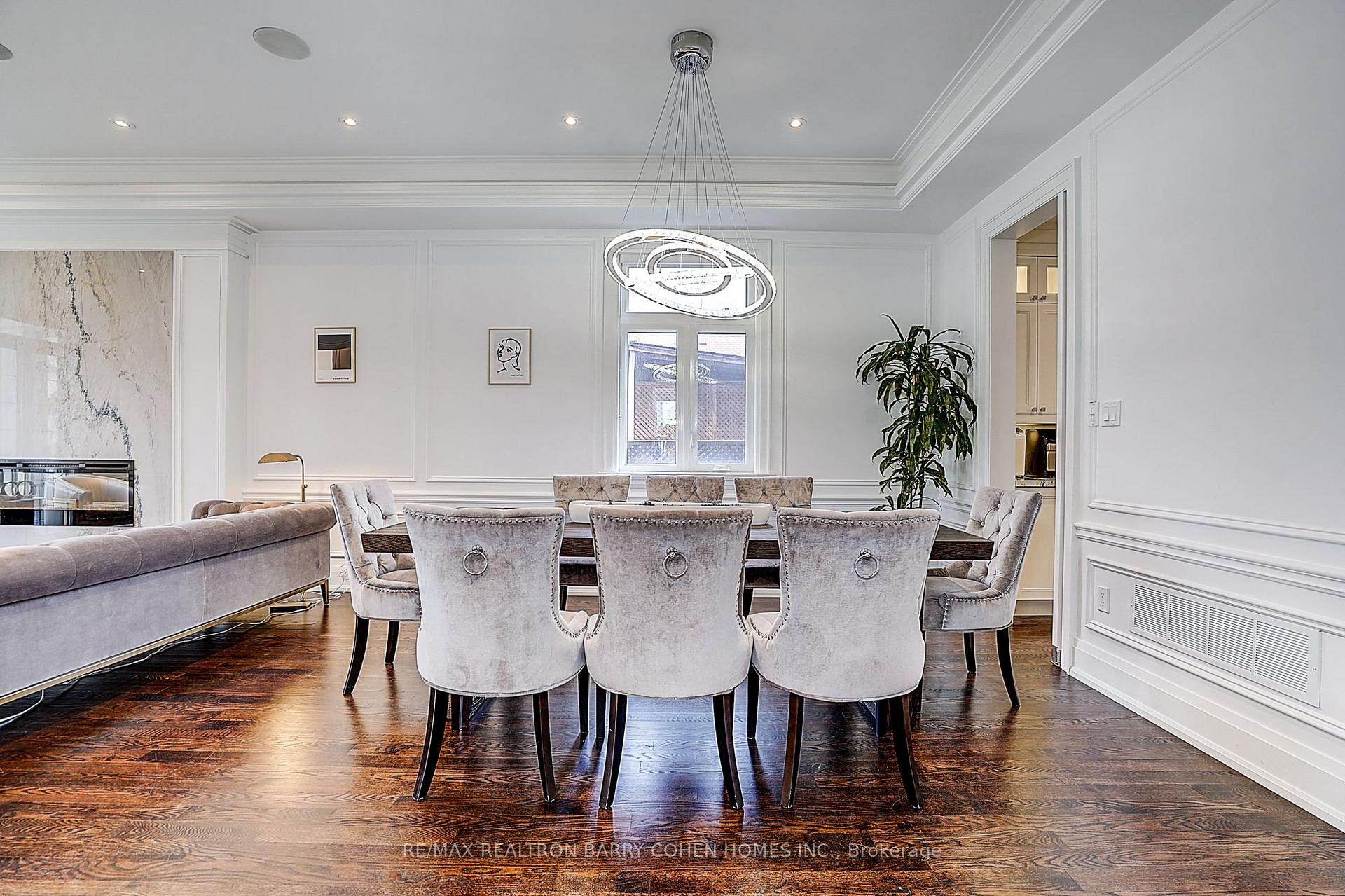 Photo 8 of 21 Yorkview Drive, North York, Willowdale West — HOMEH