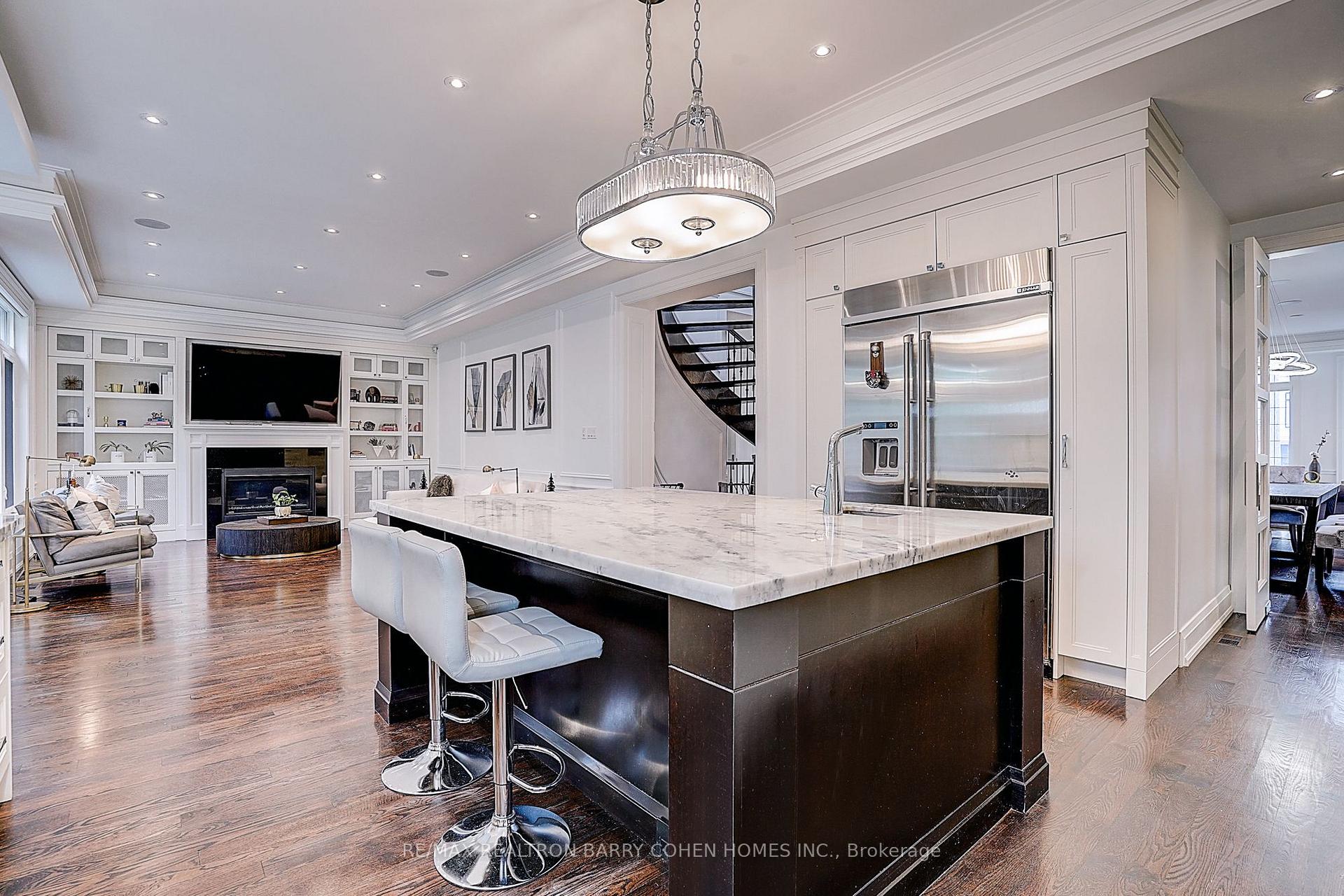 Photo 18 of 21 Yorkview Drive, North York, Willowdale West — HOMEH