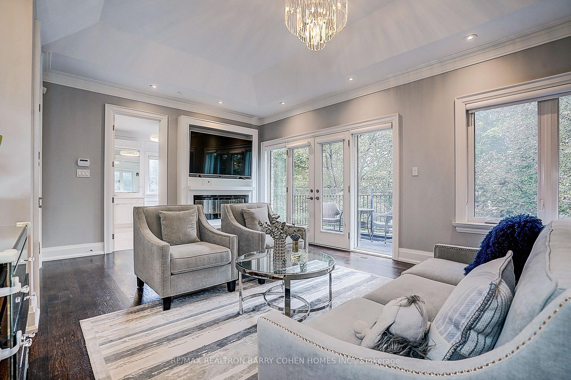 Photo 23 of 21 Yorkview Drive, North York, Willowdale West — HOMEH