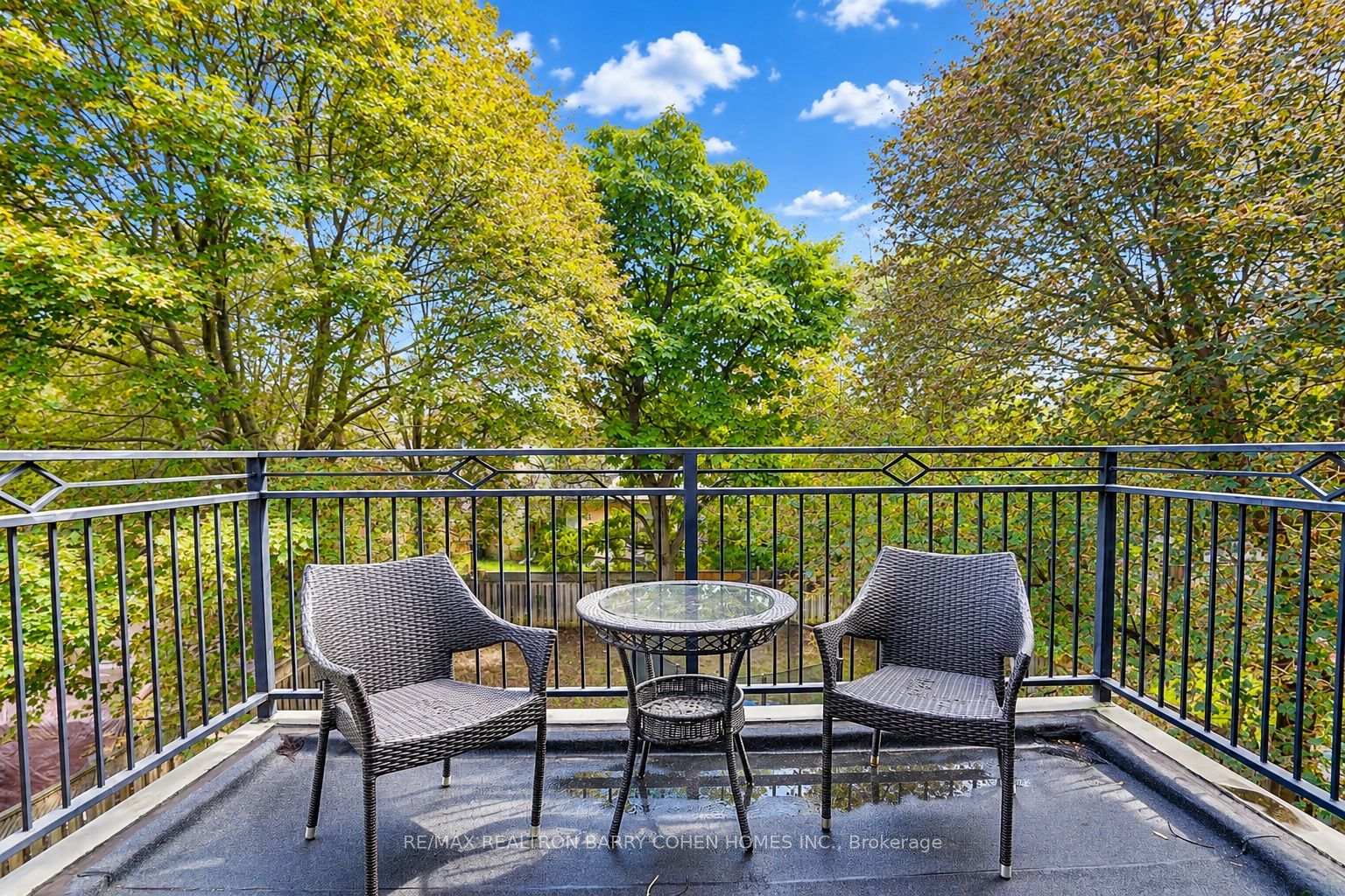 Photo 24 of 21 Yorkview Drive, North York, Willowdale West — HOMEH