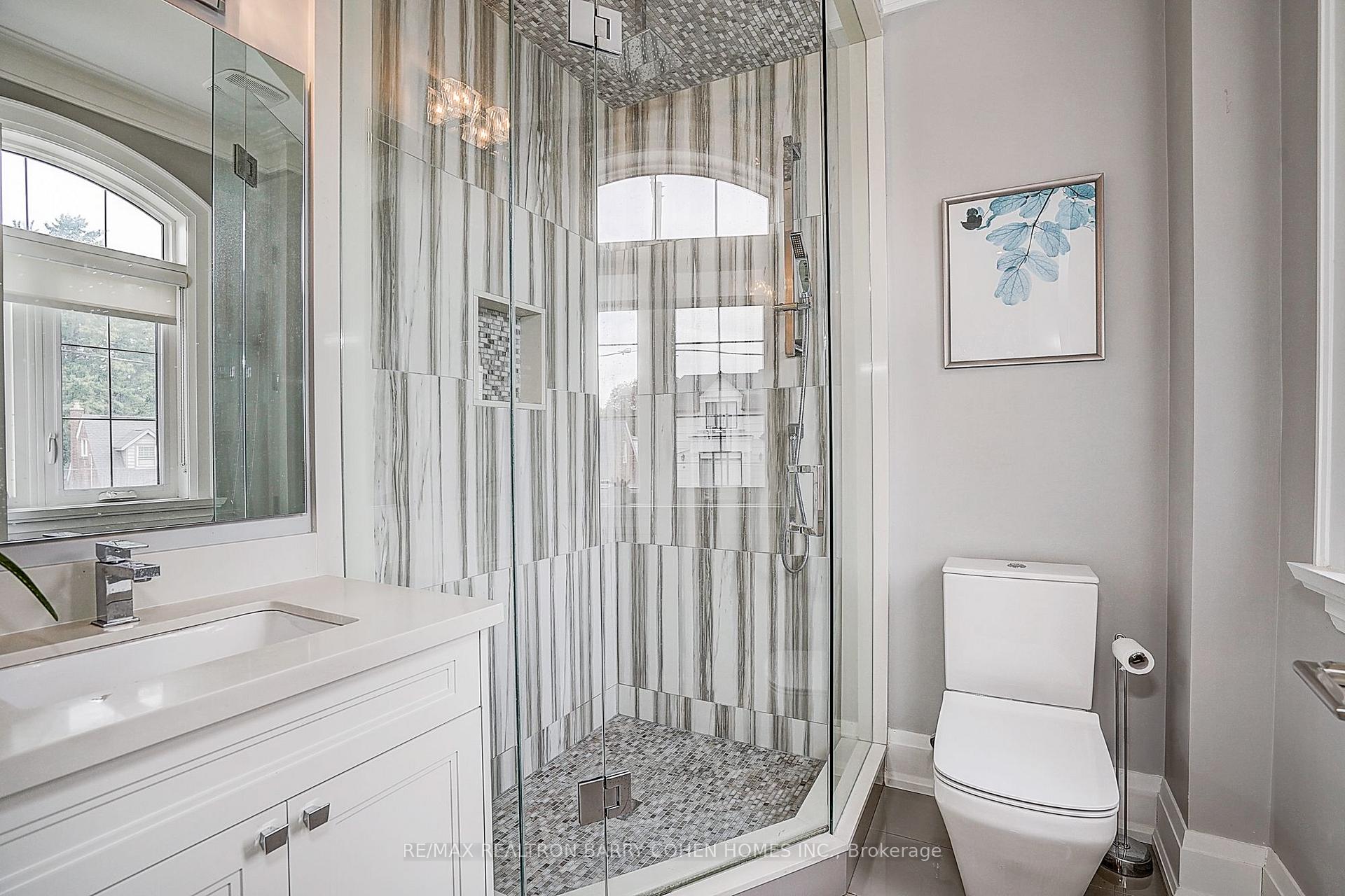 Photo 32 of 21 Yorkview Drive, North York, Willowdale West — HOMEH