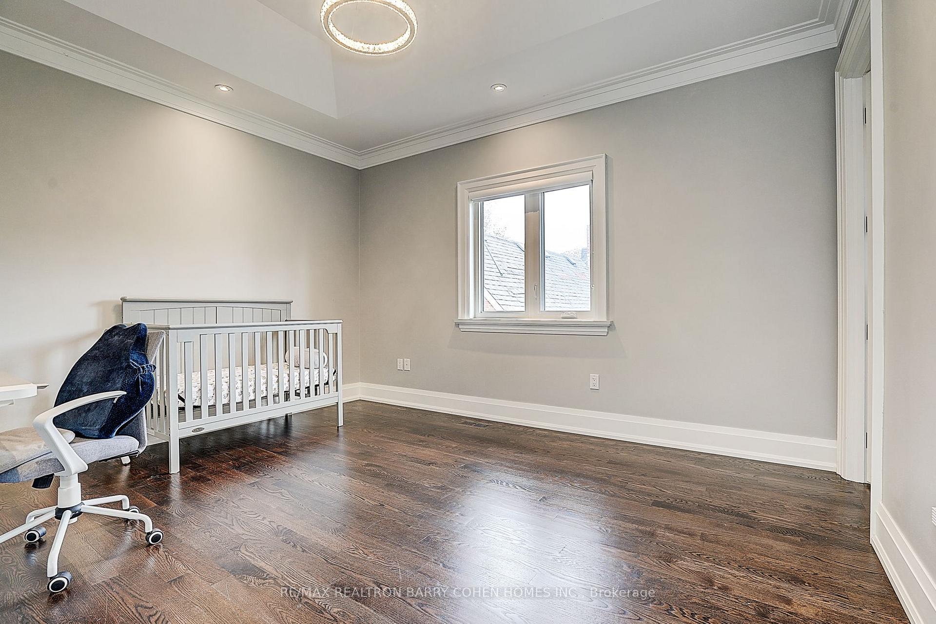 Photo 37 of 21 Yorkview Drive, North York, Willowdale West — HOMEH