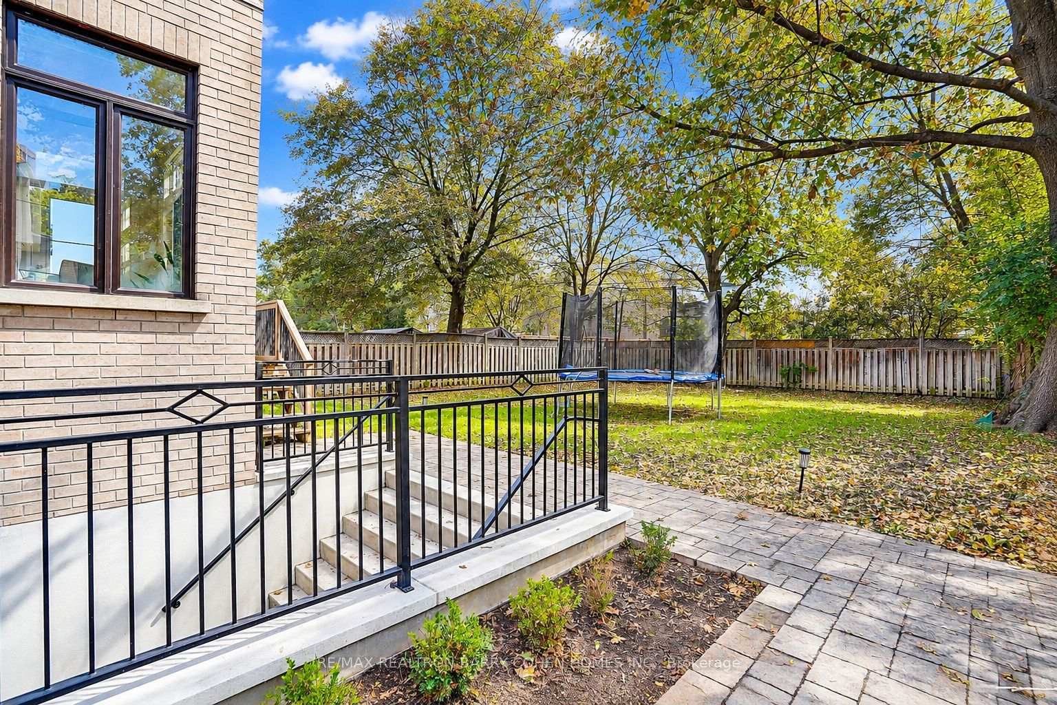 Photo 48 of 21 Yorkview Drive, North York, Willowdale West — HOMEH