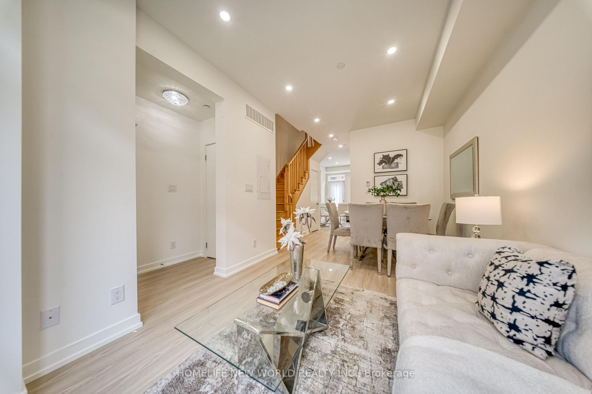 Photo 7 of Unit 99, 370D Red Maple Road, Richmond Hill, Langstaff — HOMEH