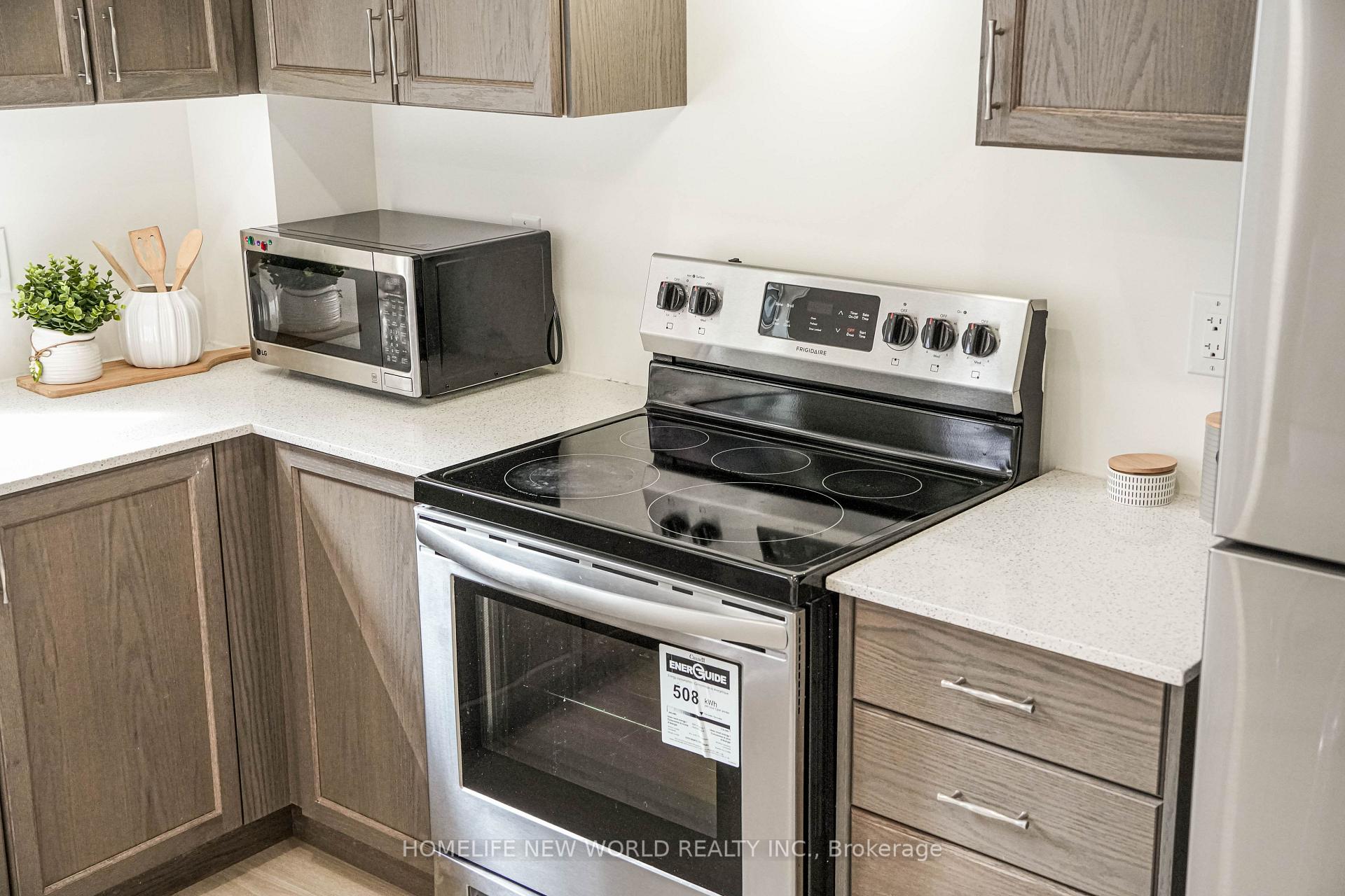 Photo 12 of Unit 99, 370D Red Maple Road, Richmond Hill, Langstaff — HOMEH