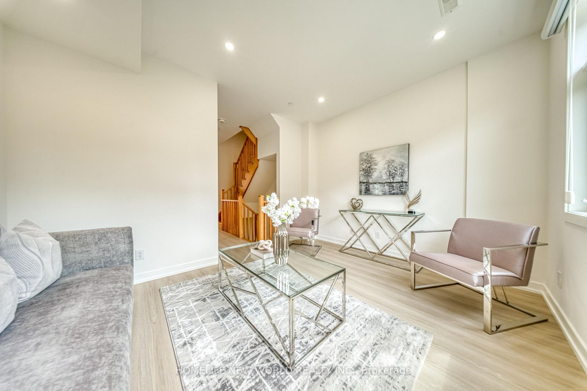 Photo 19 of Unit 99, 370D Red Maple Road, Richmond Hill, Langstaff — HOMEH