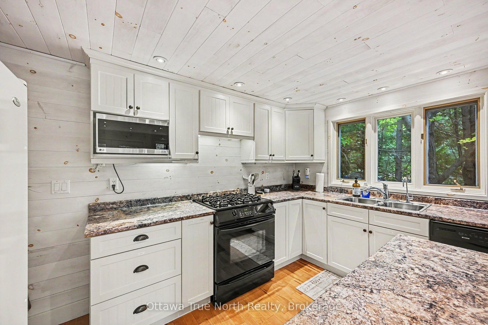 Photo 15 of 1015C Legion Road, Central Frontenac, Frontenac Centre — HOMEH