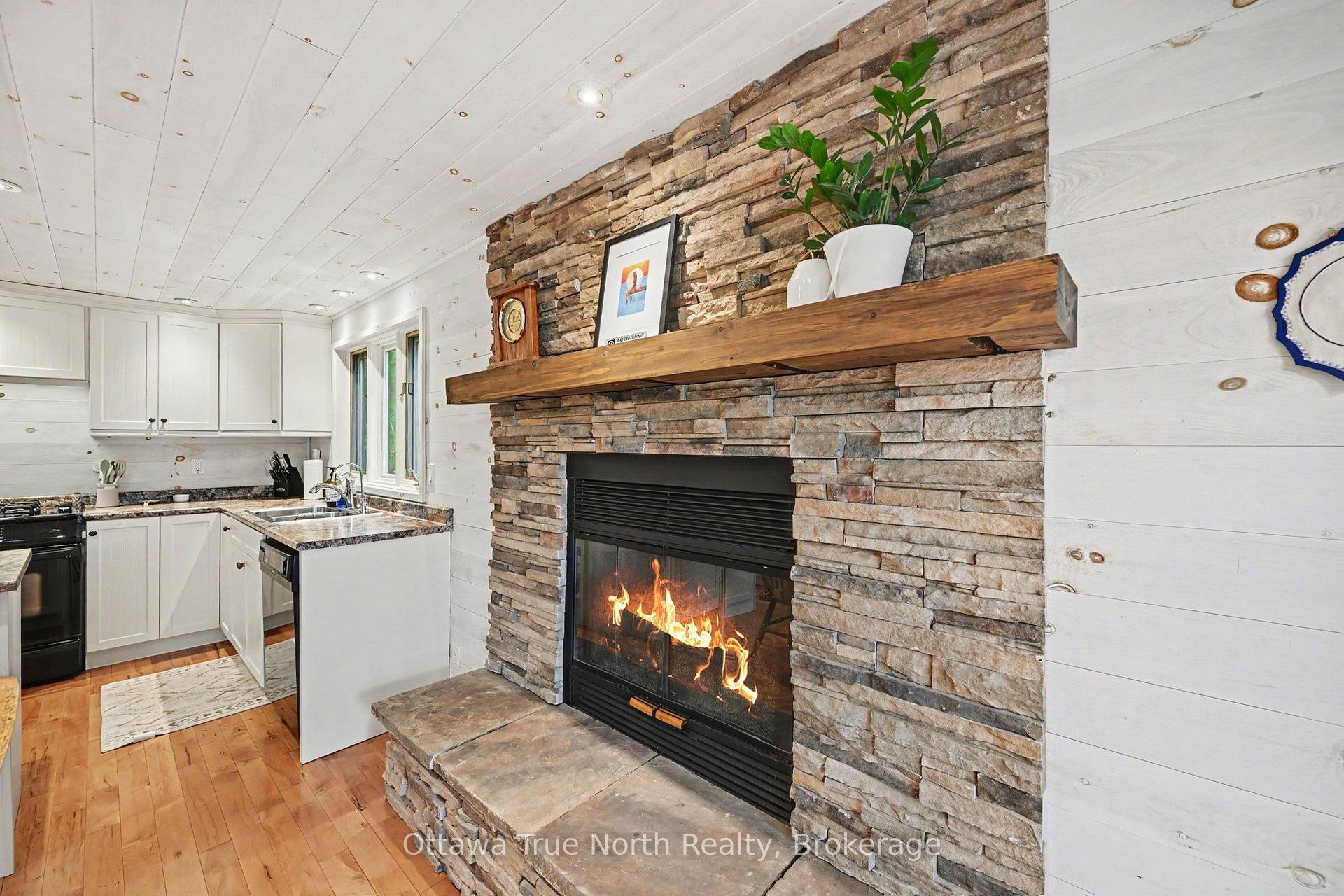 Photo 17 of 1015C Legion Road, Central Frontenac, Frontenac Centre — HOMEH