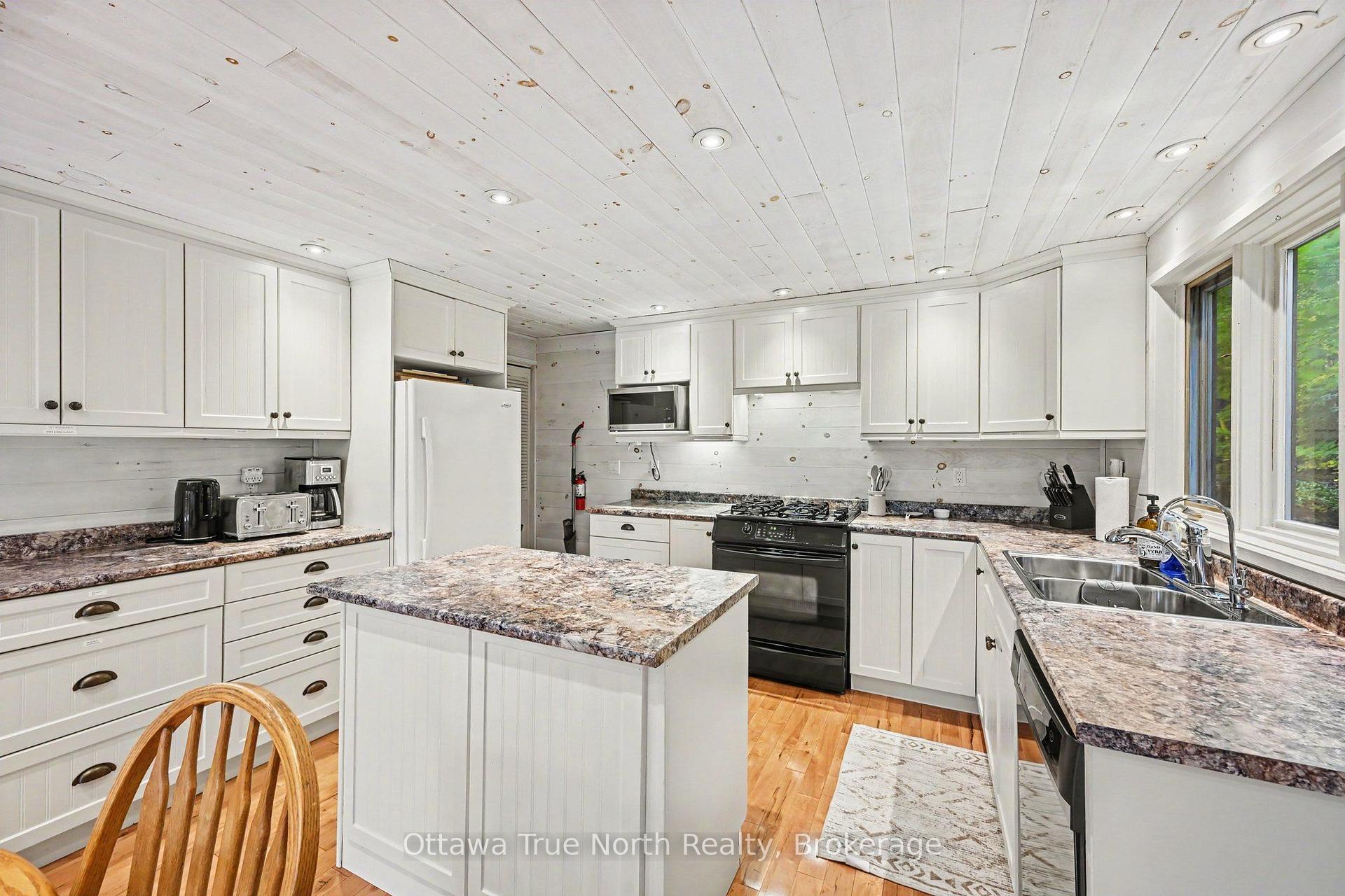 Photo 18 of 1015C Legion Road, Central Frontenac, Frontenac Centre — HOMEH