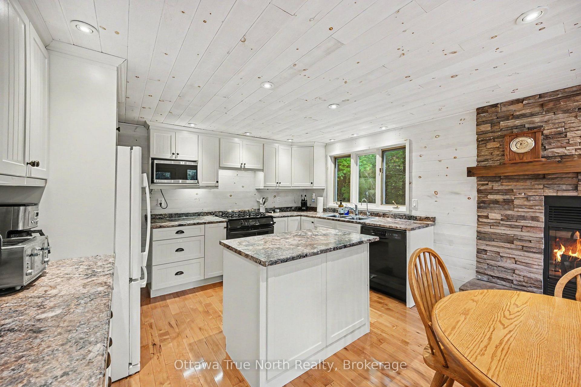 Photo 19 of 1015C Legion Road, Central Frontenac, Frontenac Centre — HOMEH