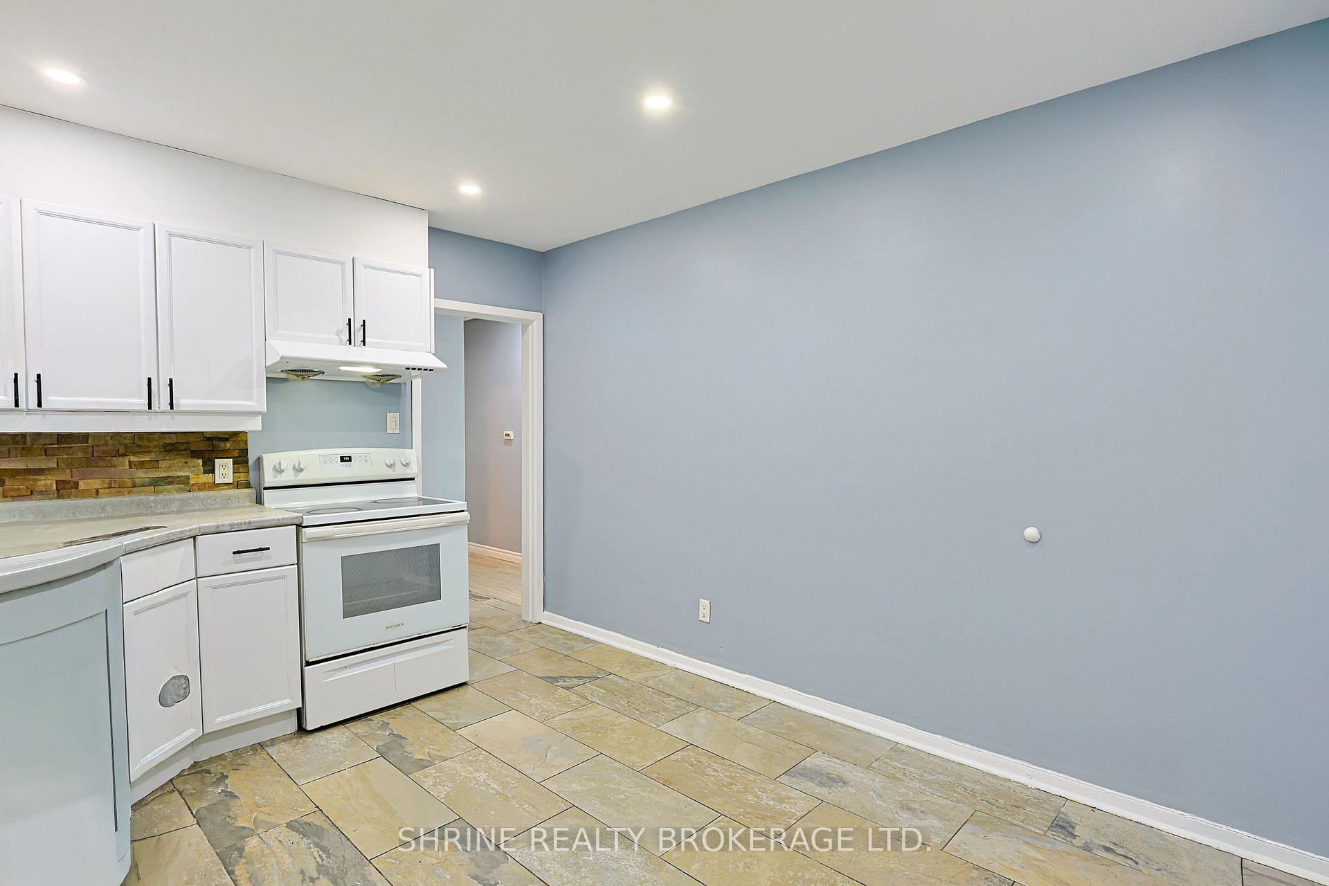 Photo 5 of Unit Upper Unit, 321 Salisbury Street, London, East G — HOMEH
