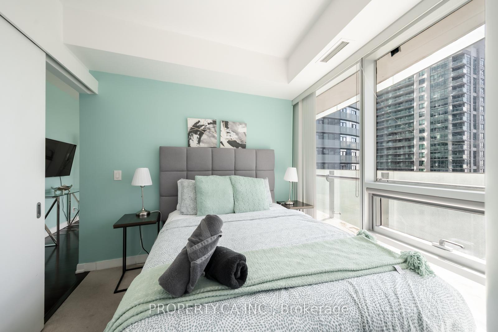 Photo 32 of Unit 1908, 14 York Street S, Toronto, Waterfront Communities — HOMEH
