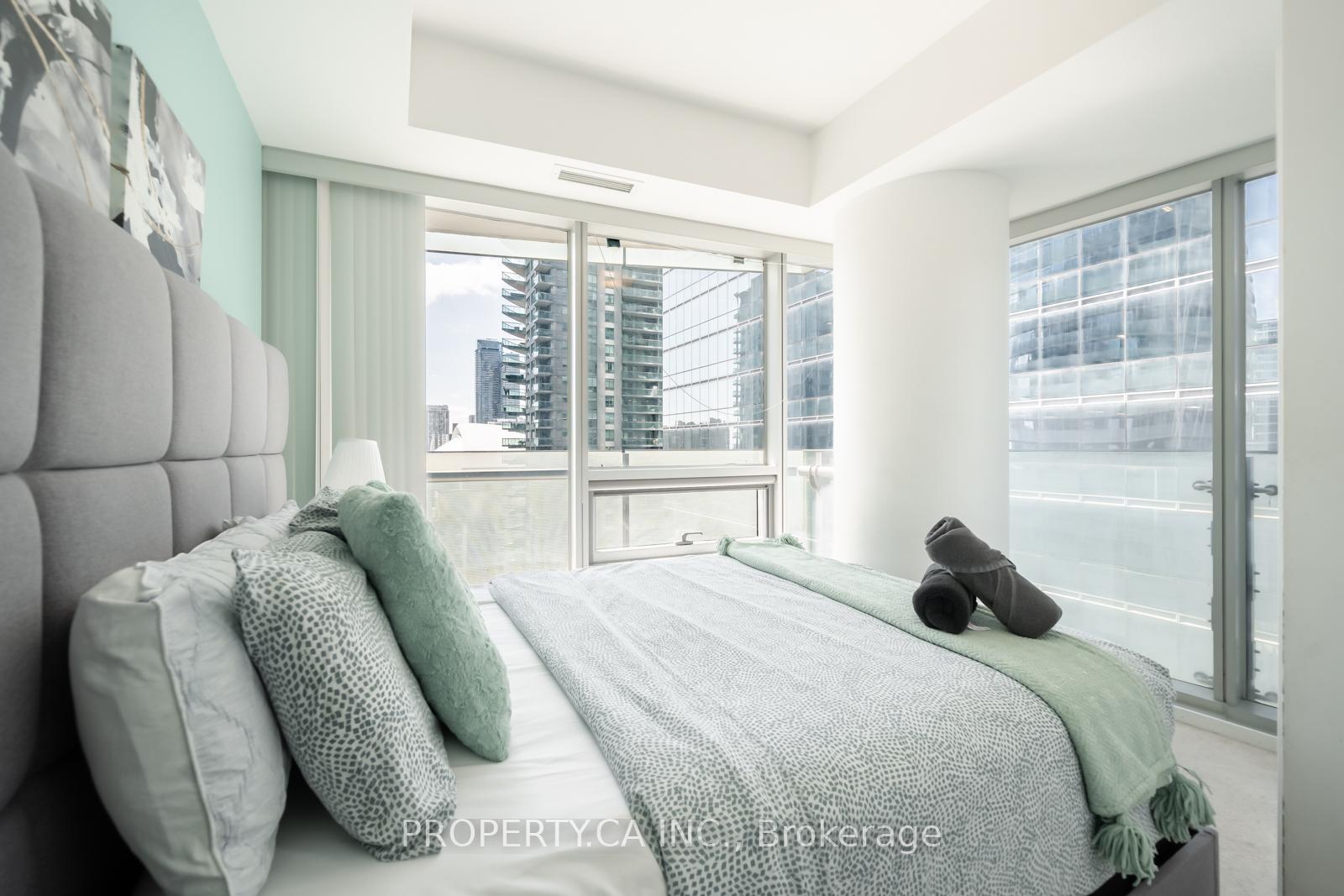 Photo 35 of Unit 1908, 14 York Street S, Toronto, Waterfront Communities — HOMEH