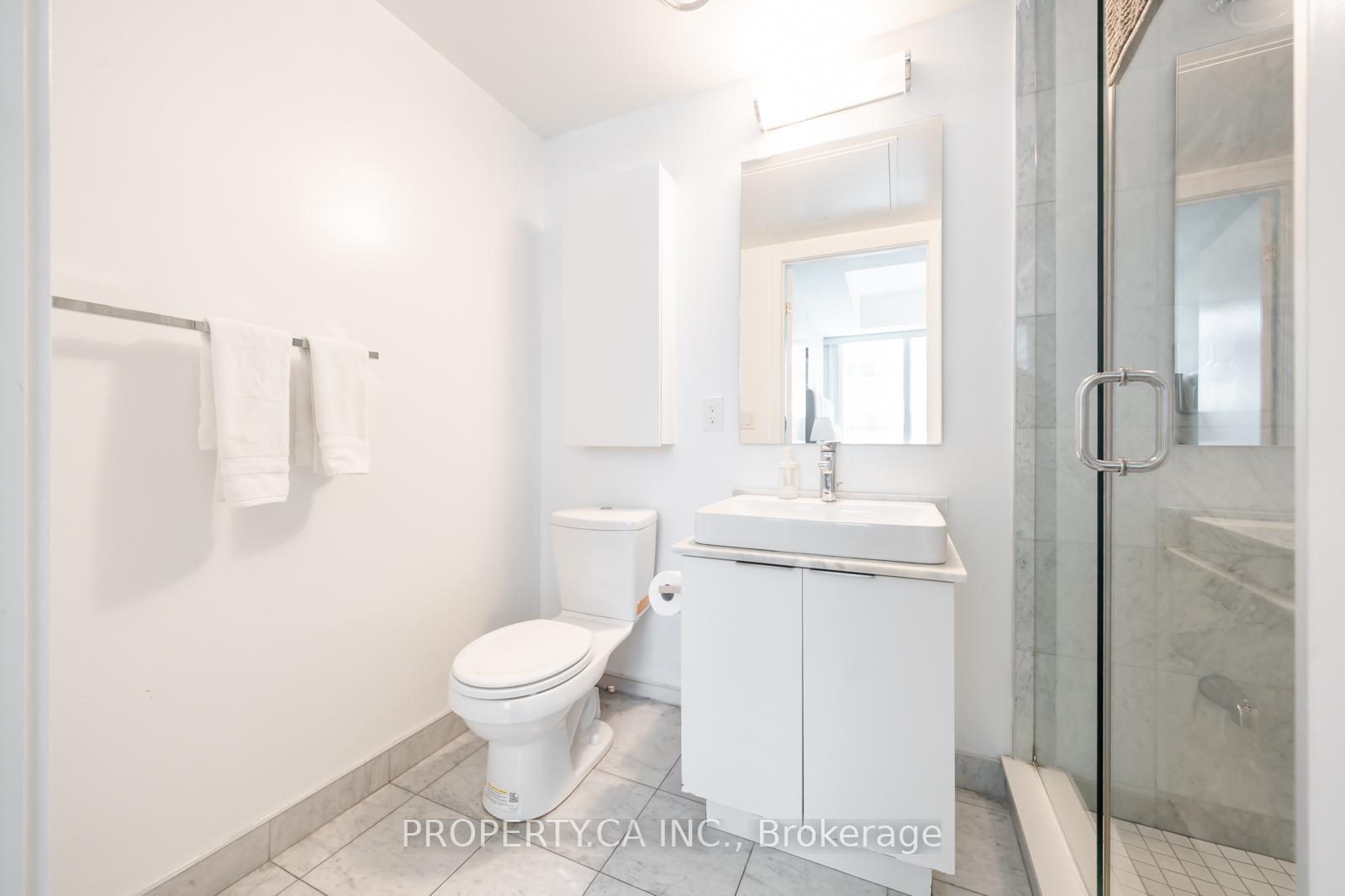 Photo 36 of Unit 1908, 14 York Street S, Toronto, Waterfront Communities — HOMEH