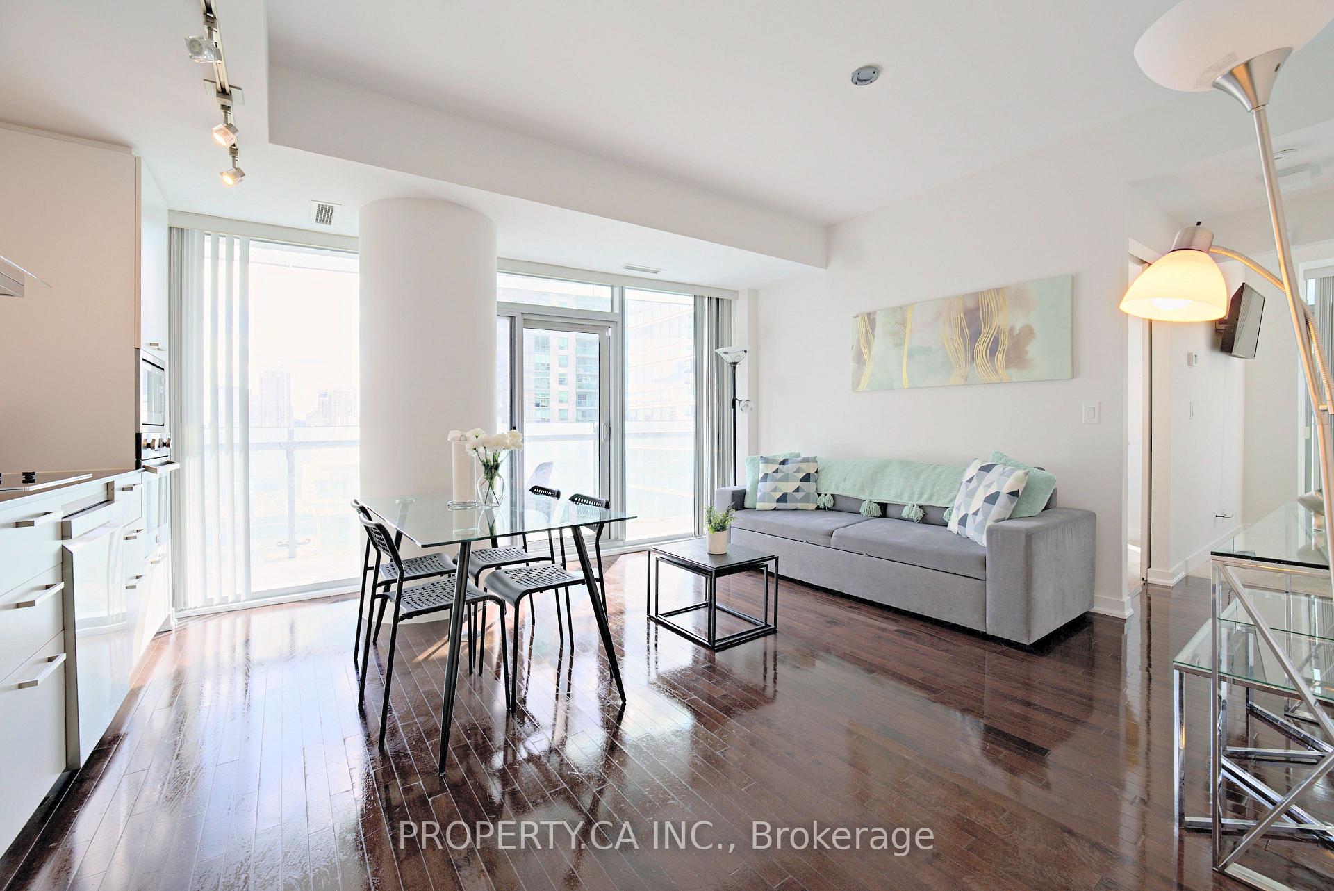 Photo 2 of Unit 1908, 14 York Street S, Toronto, Waterfront Communities — HOMEH