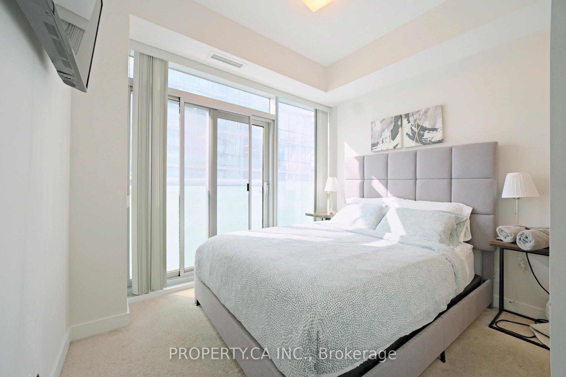 Photo 10 of Unit 1908, 14 York Street S, Toronto, Waterfront Communities — HOMEH