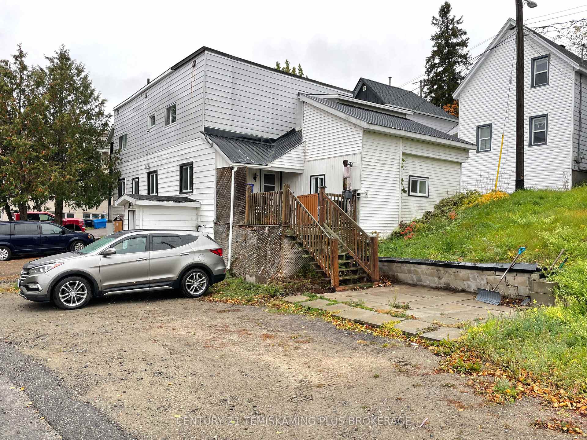 Photo 10 of 19 Prospect Avenue, Cobalt — HOMEH