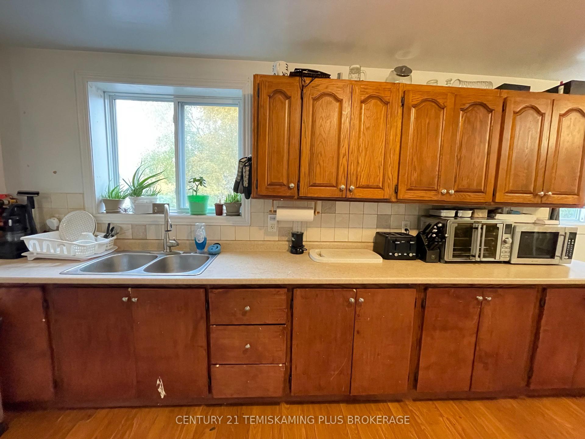 Photo 12 of 19 Prospect Avenue, Cobalt — HOMEH
