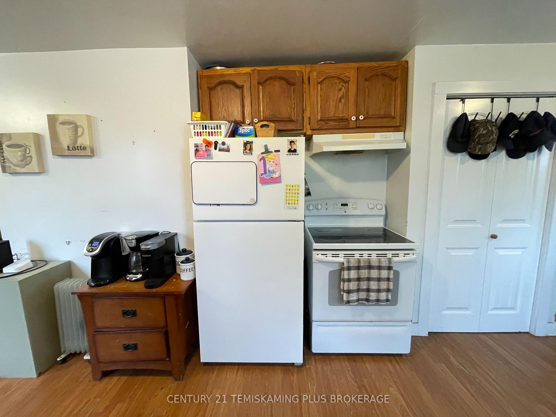 Photo 13 of 19 Prospect Avenue, Cobalt — HOMEH
