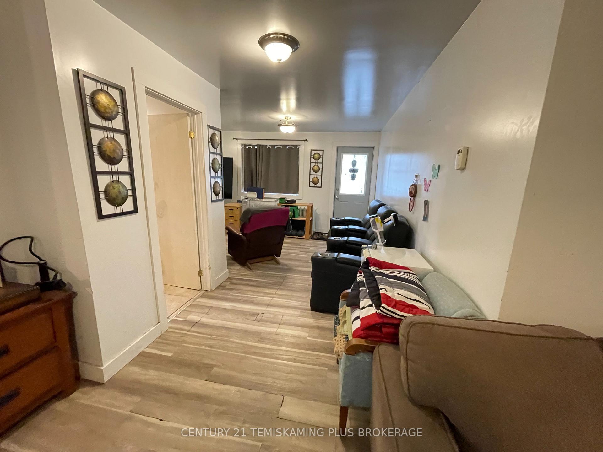 Photo 15 of 19 Prospect Avenue, Cobalt — HOMEH